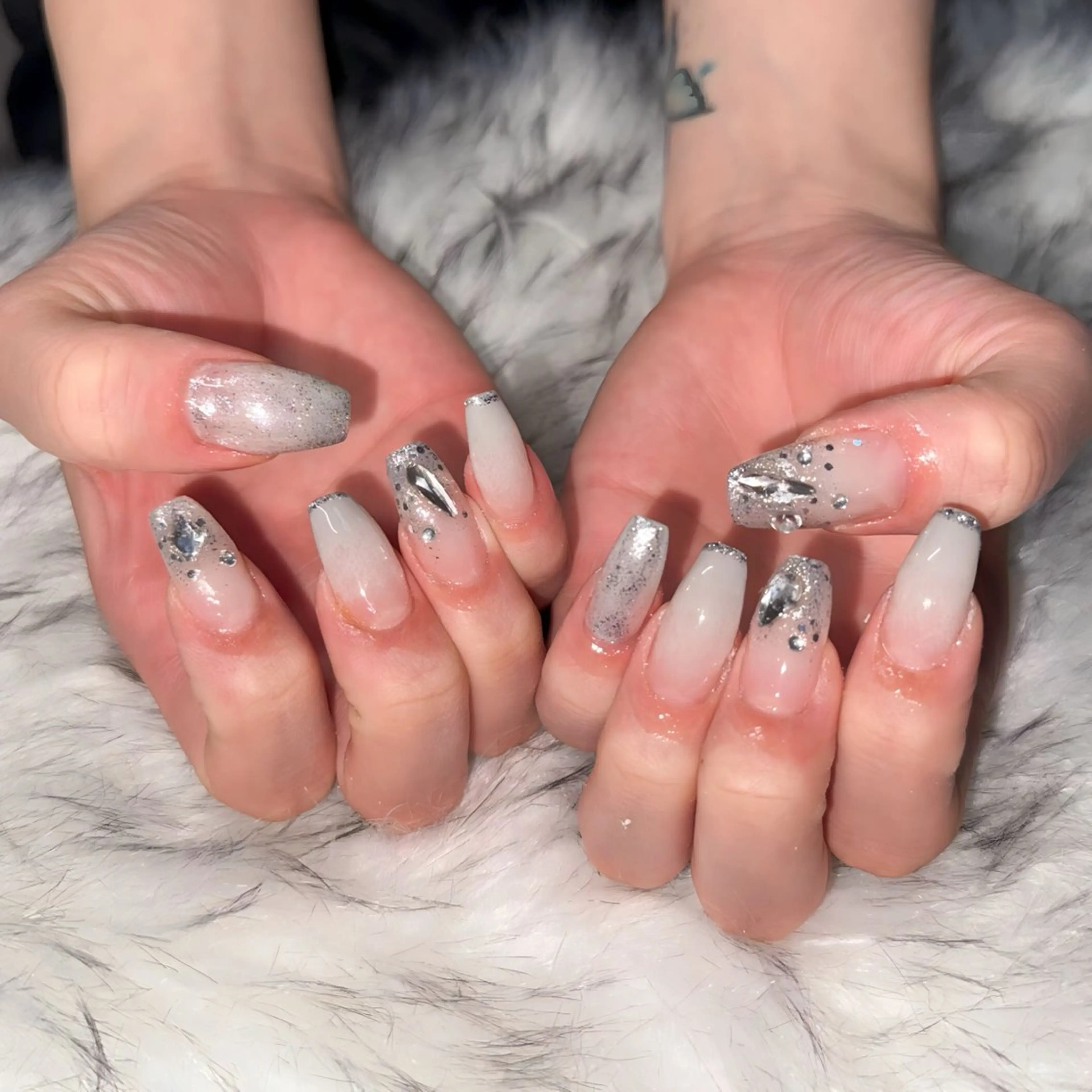 ロング ハンドネイル mao .のネイルデザイン