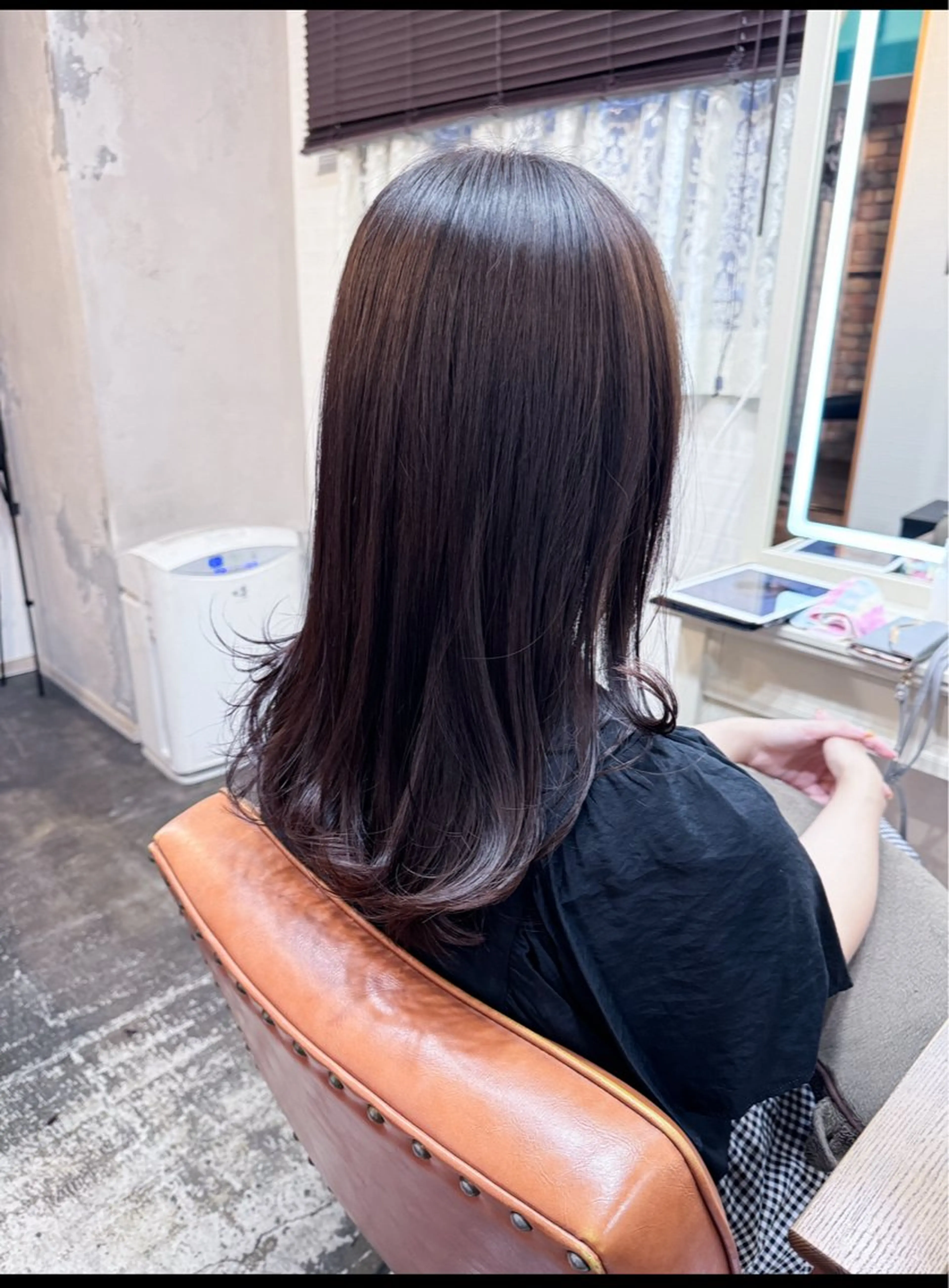 ミディアム カラー Chic シックのヘアスタイル