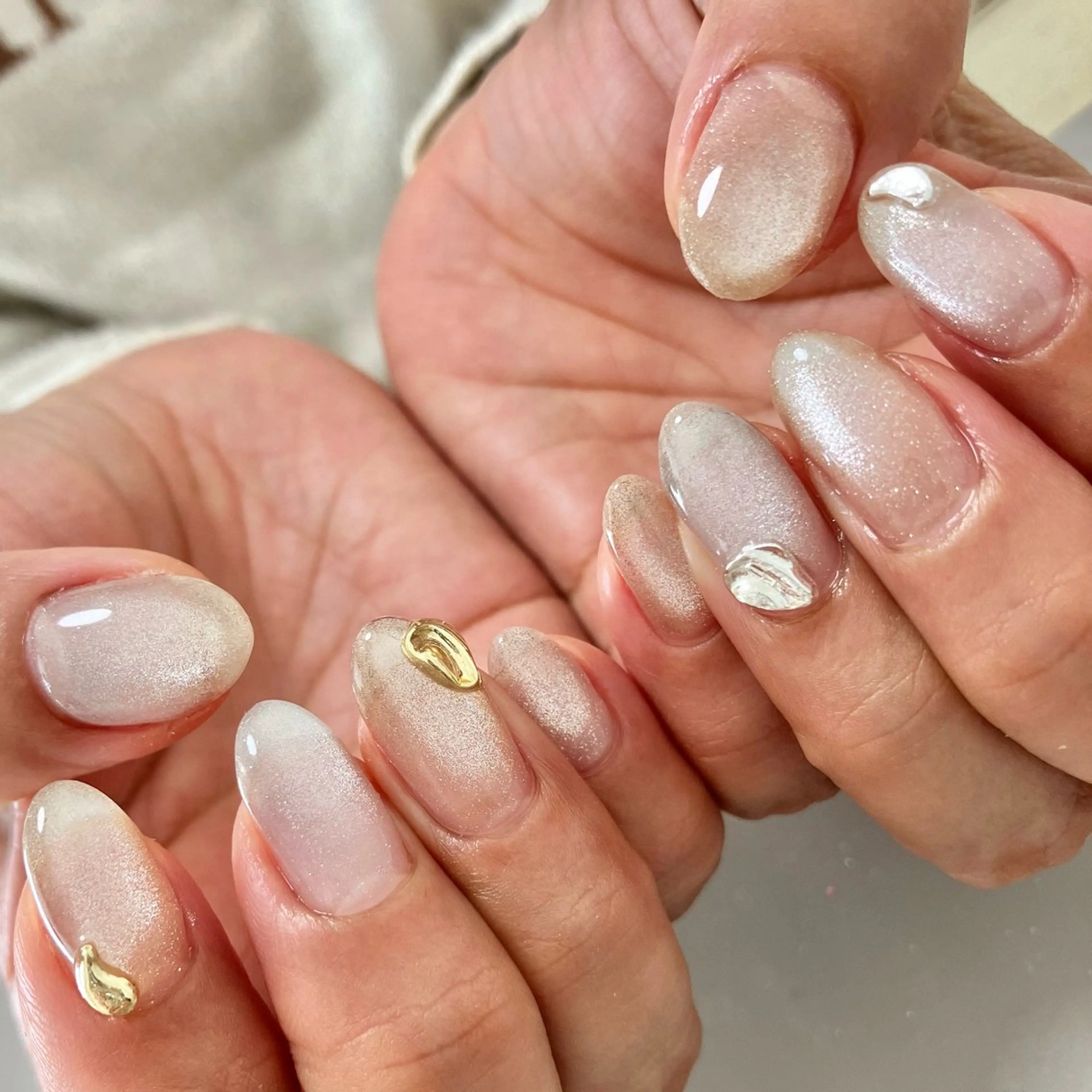 ネイル ホワイト mmai_ linoahnailのネイルデザイン