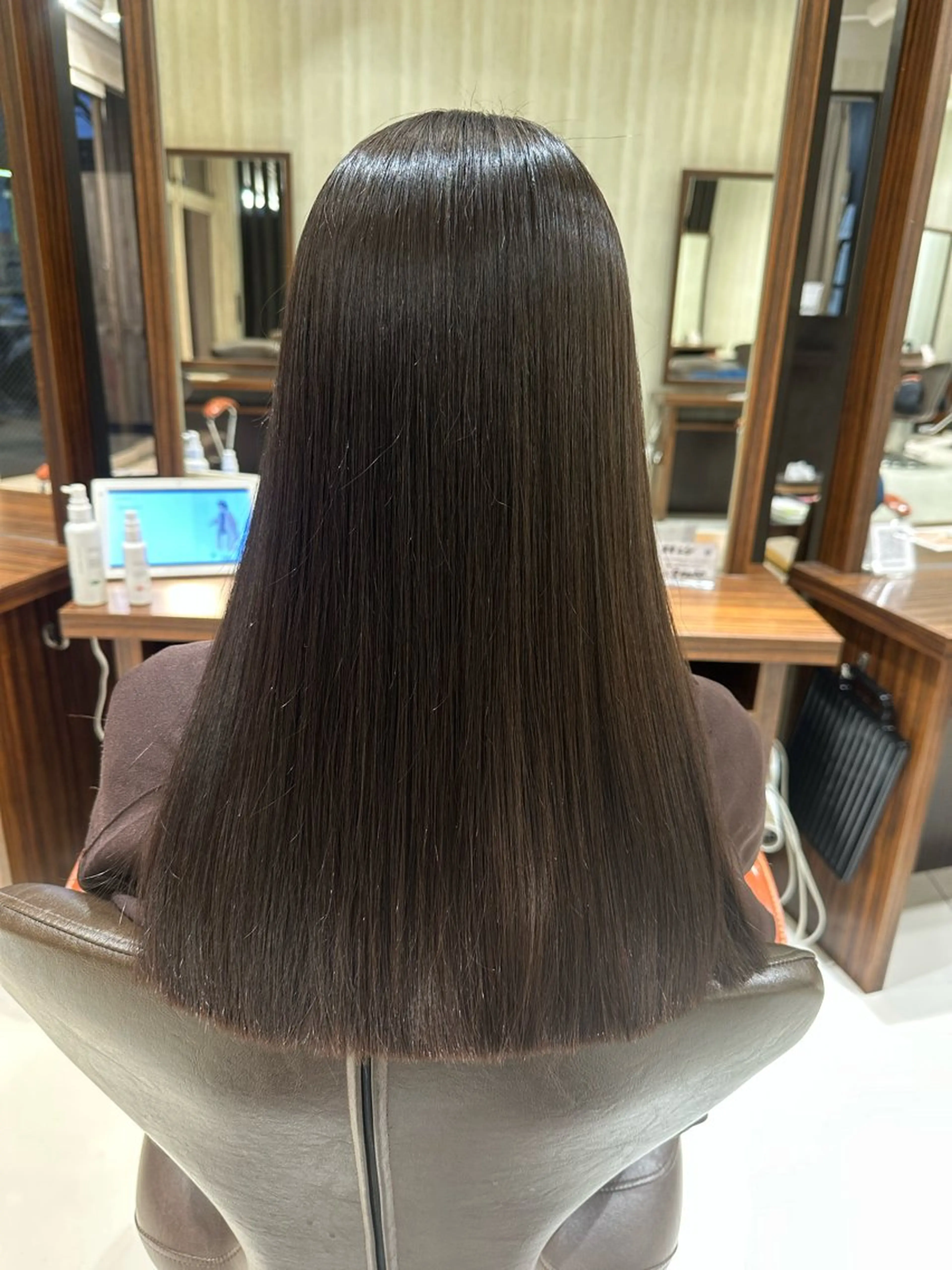 ロング 縮毛矯正 ブリーチ/艶カラー カノ🌼のヘアスタイル