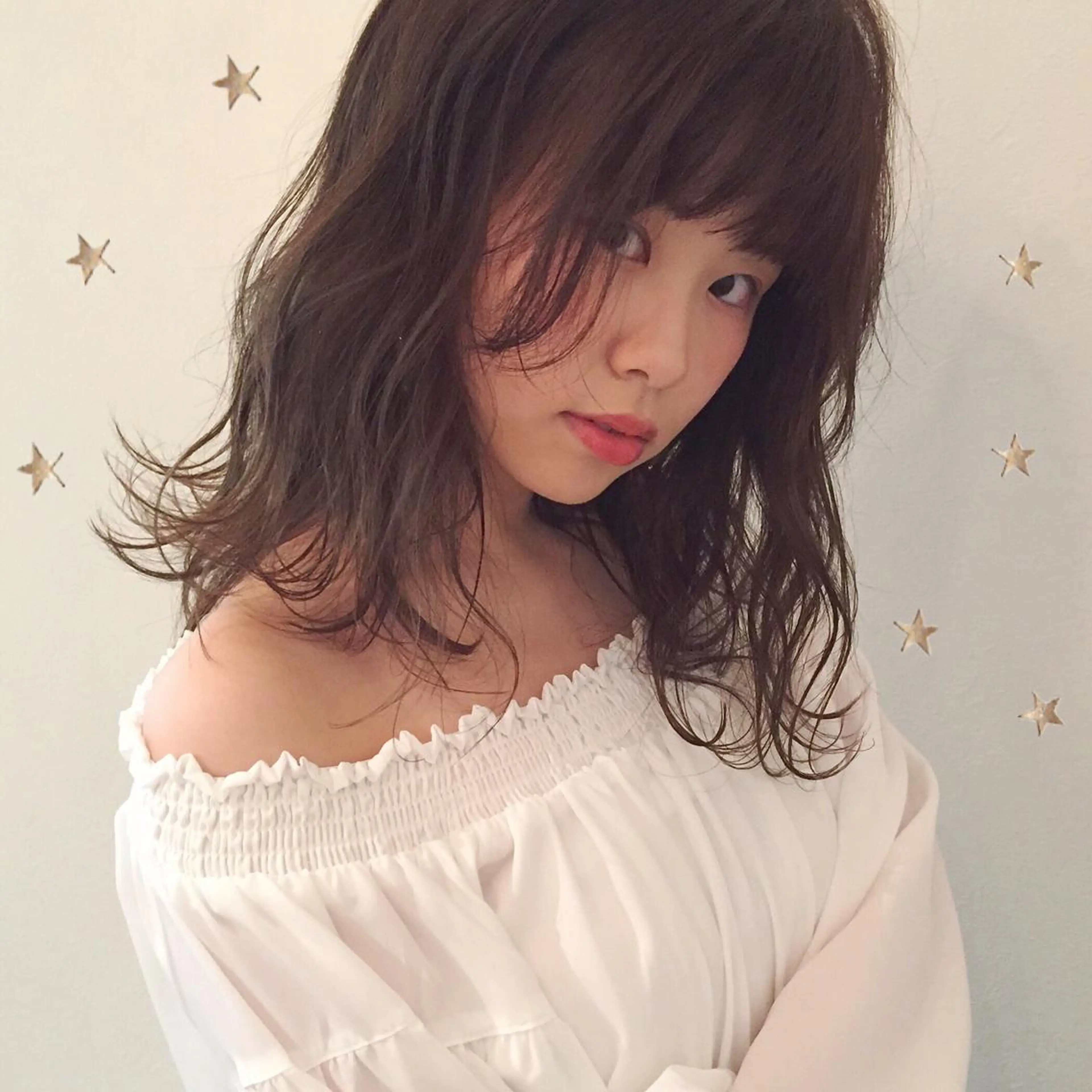 セミロング アッシュ ハイライト 市川 千夏のヘアスタイル