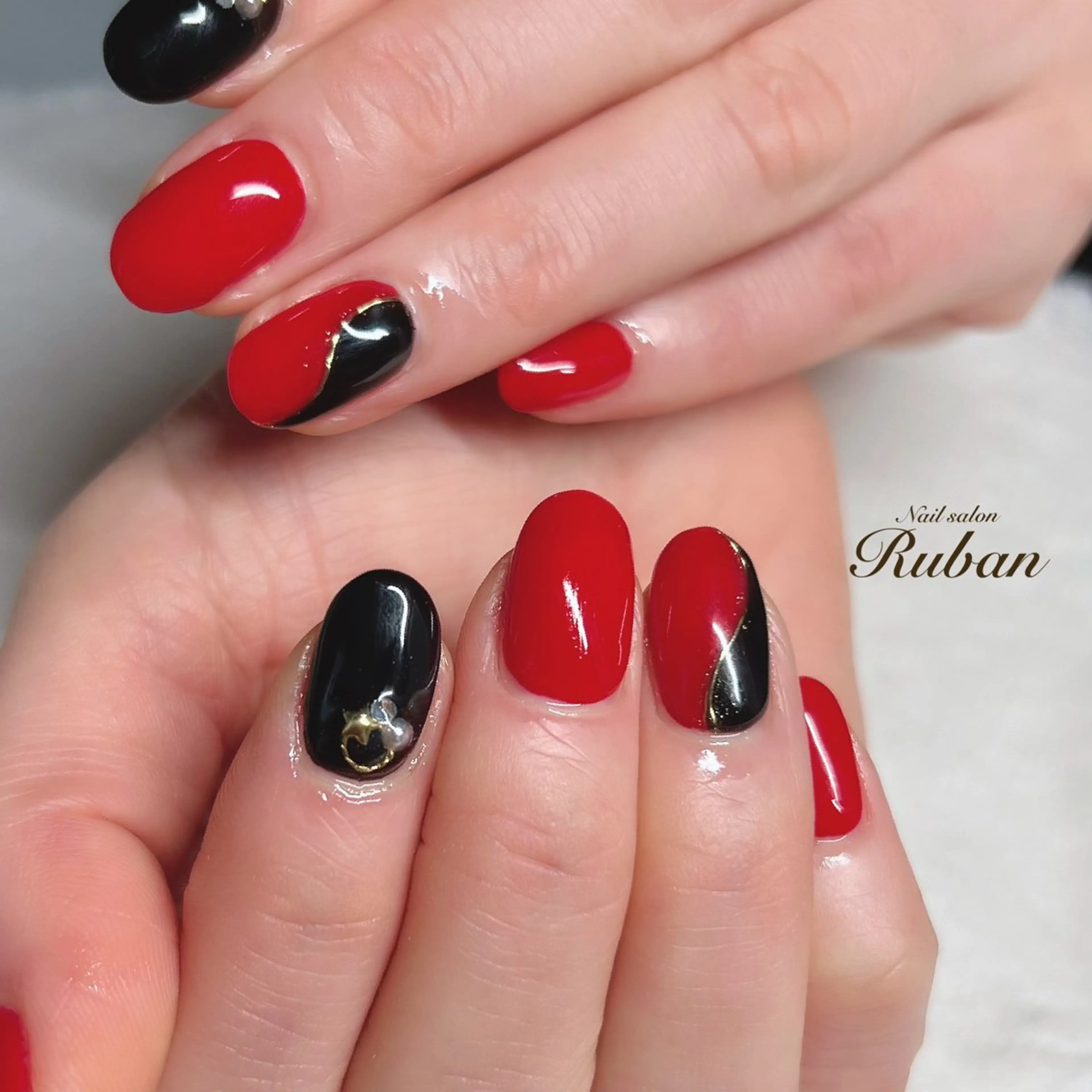 ネイル 赤色 Nail salon Ruban所属・Nail salon Rubanのネイルデザイン