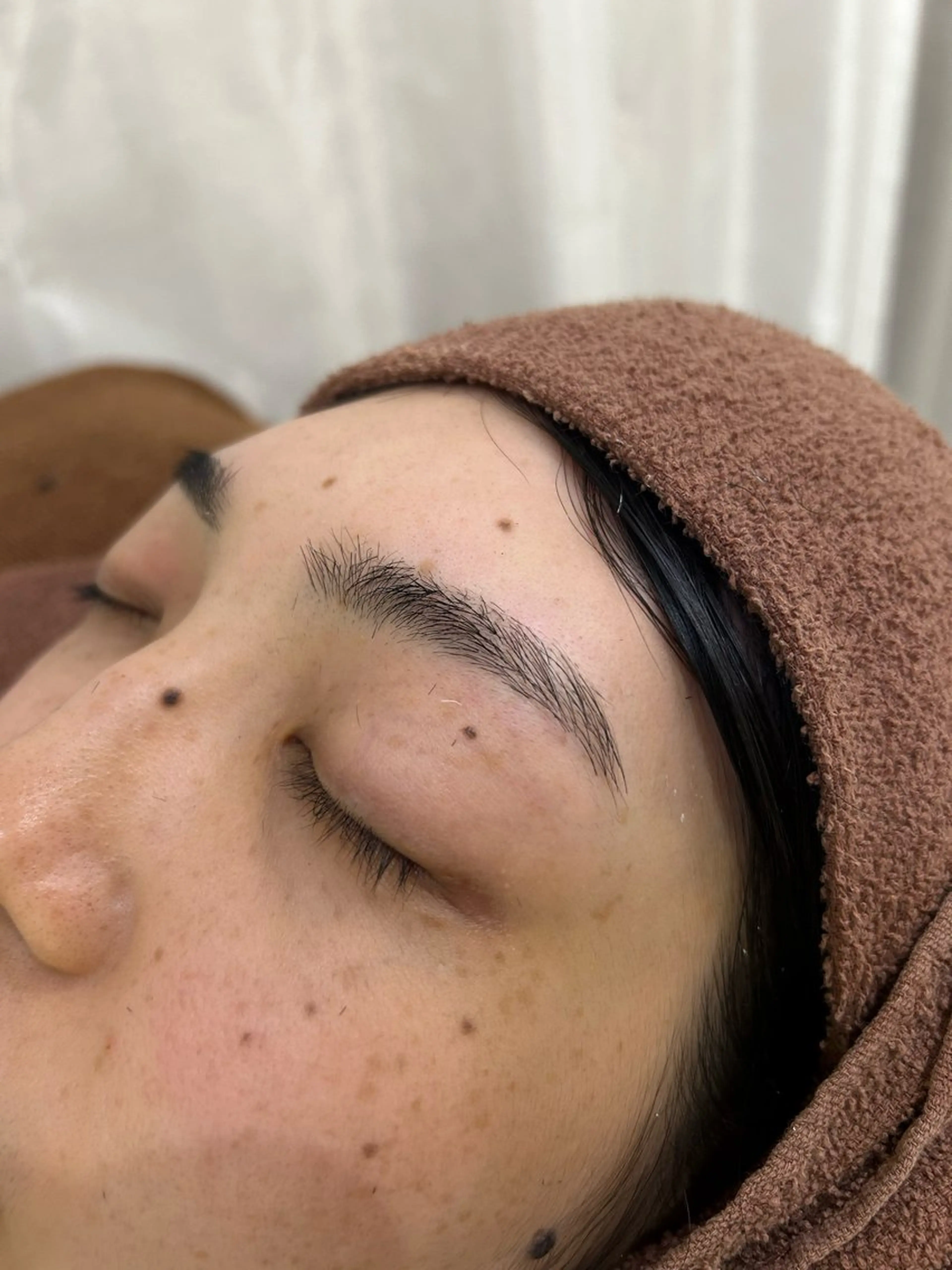 アイブロウ ワックス脱毛 眉カット airi🌺カラー /特殊ヘア⛓️🖤のヘアスタイル