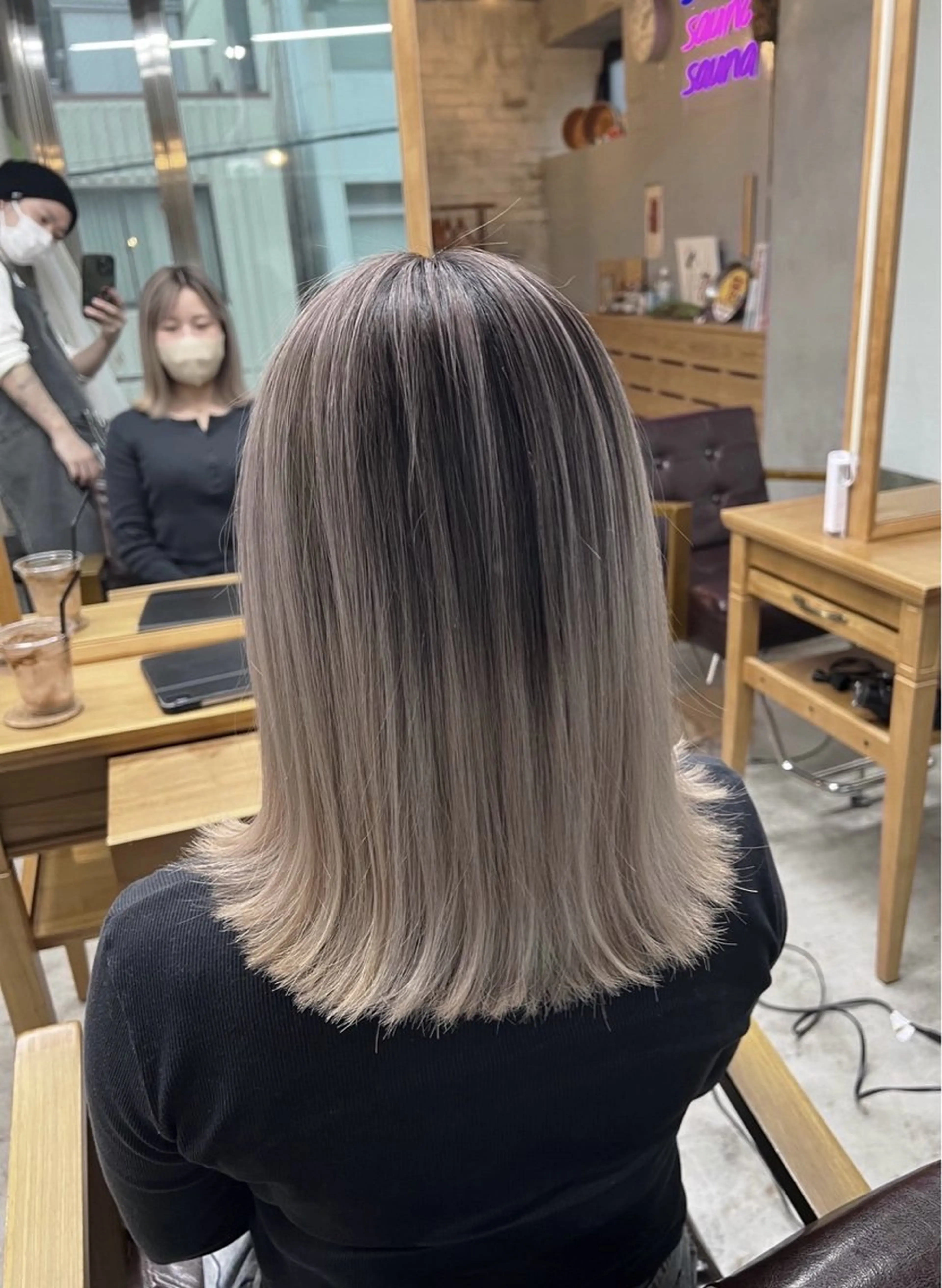 ショート カラー バレイヤージュ グレージュ レイヤーカット ヘアカラー トリートメント 指名数No.1 /NAOYAのヘアスタイル