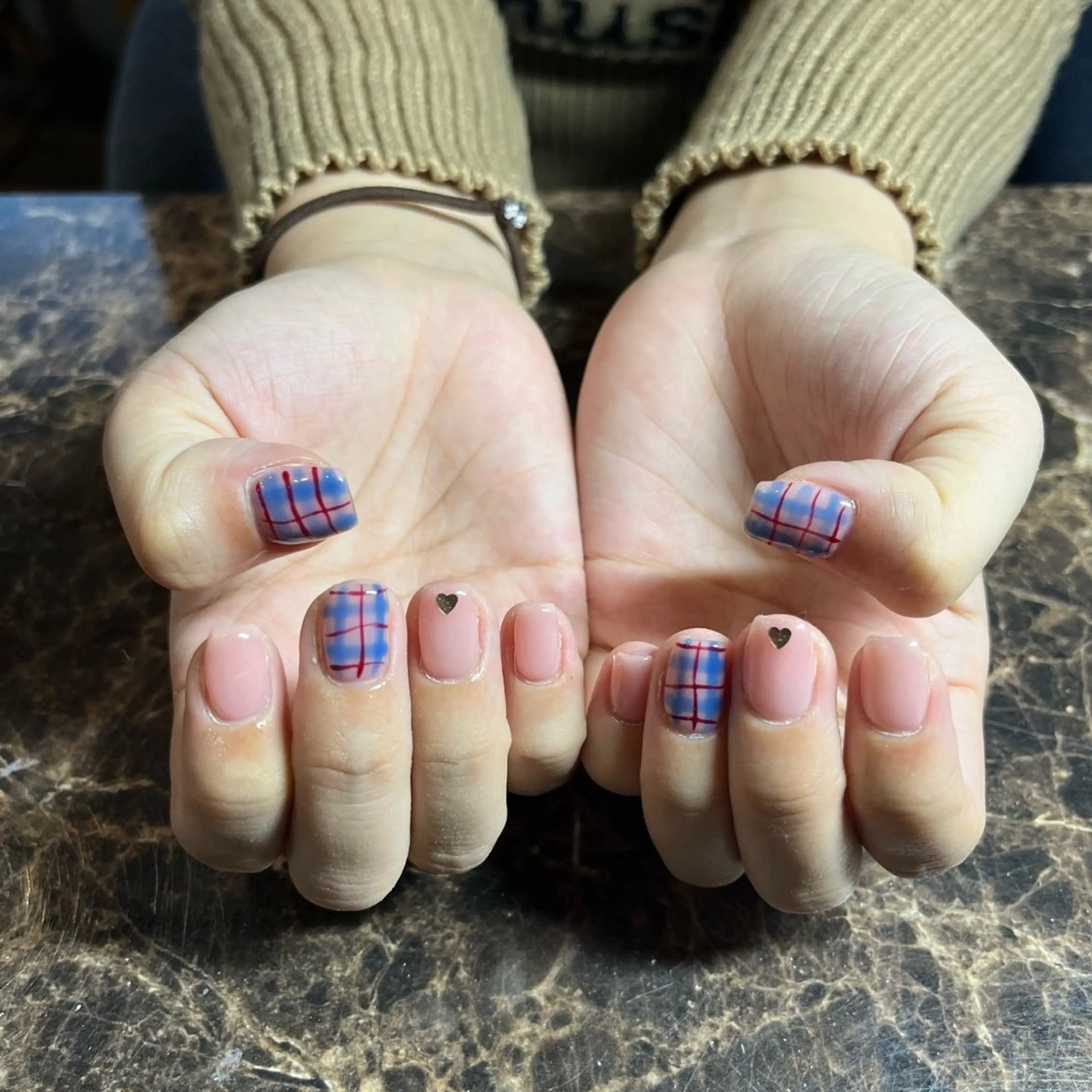 ネイル IROHA nail Ami🐊🎀のネイルデザイン