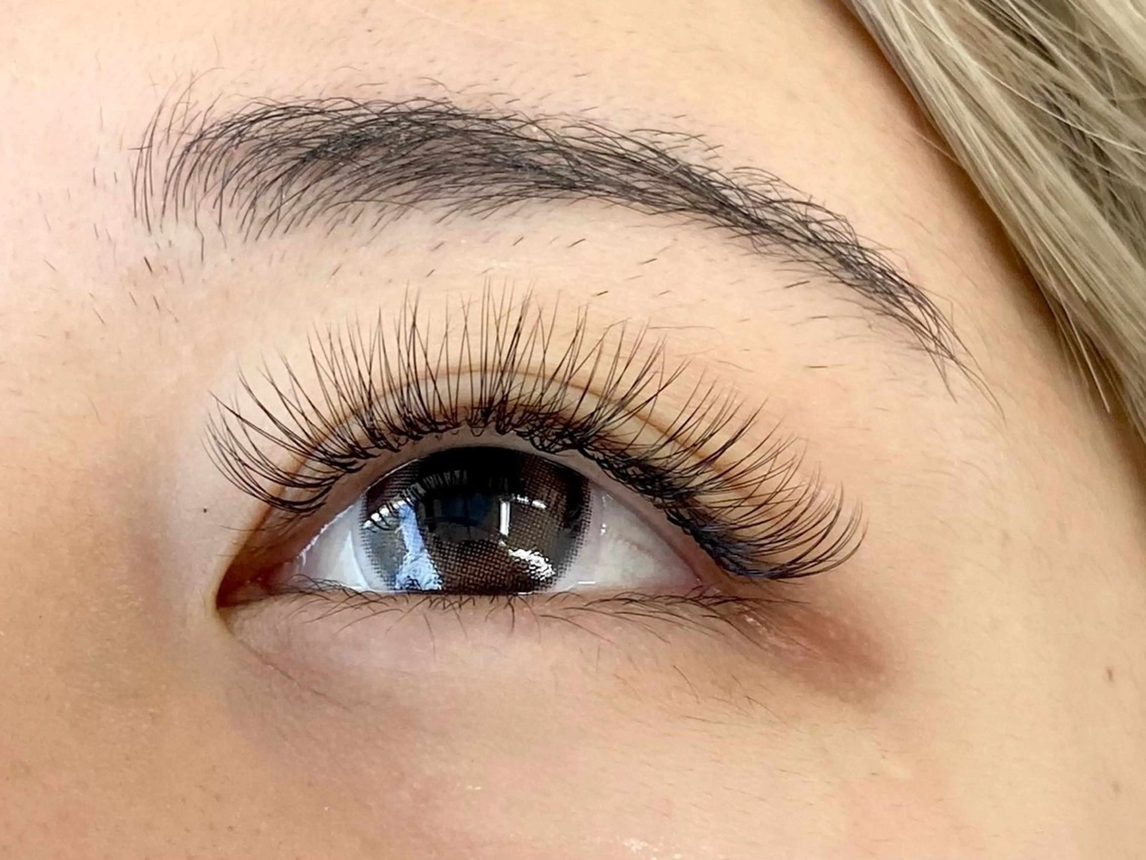 マツエク・マツパ 【メンズ眉毛サロン】 SENSE津田沼の眉毛・アイブロウイメージ