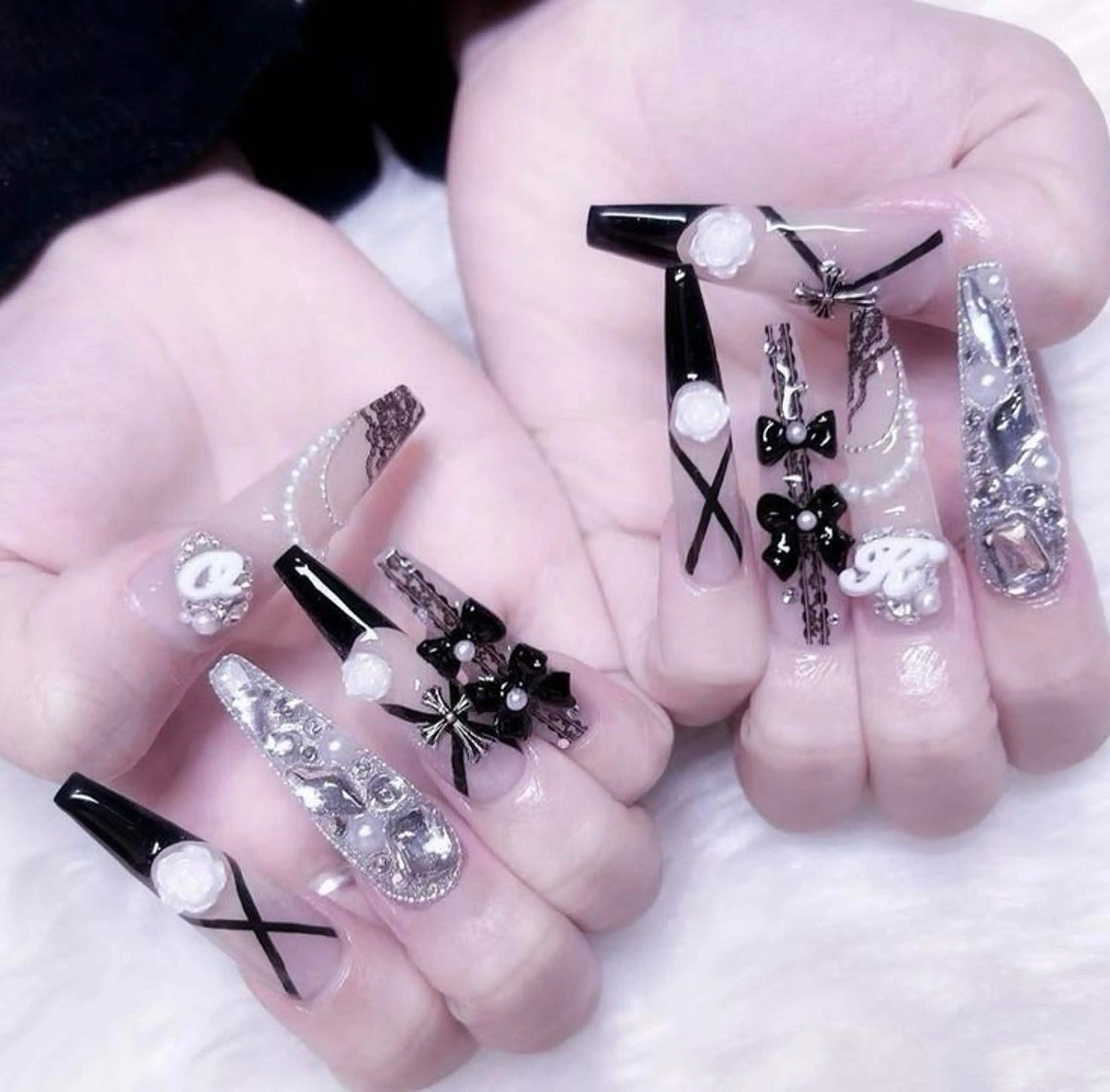 ネイル Lee Nailsのネイルデザイン