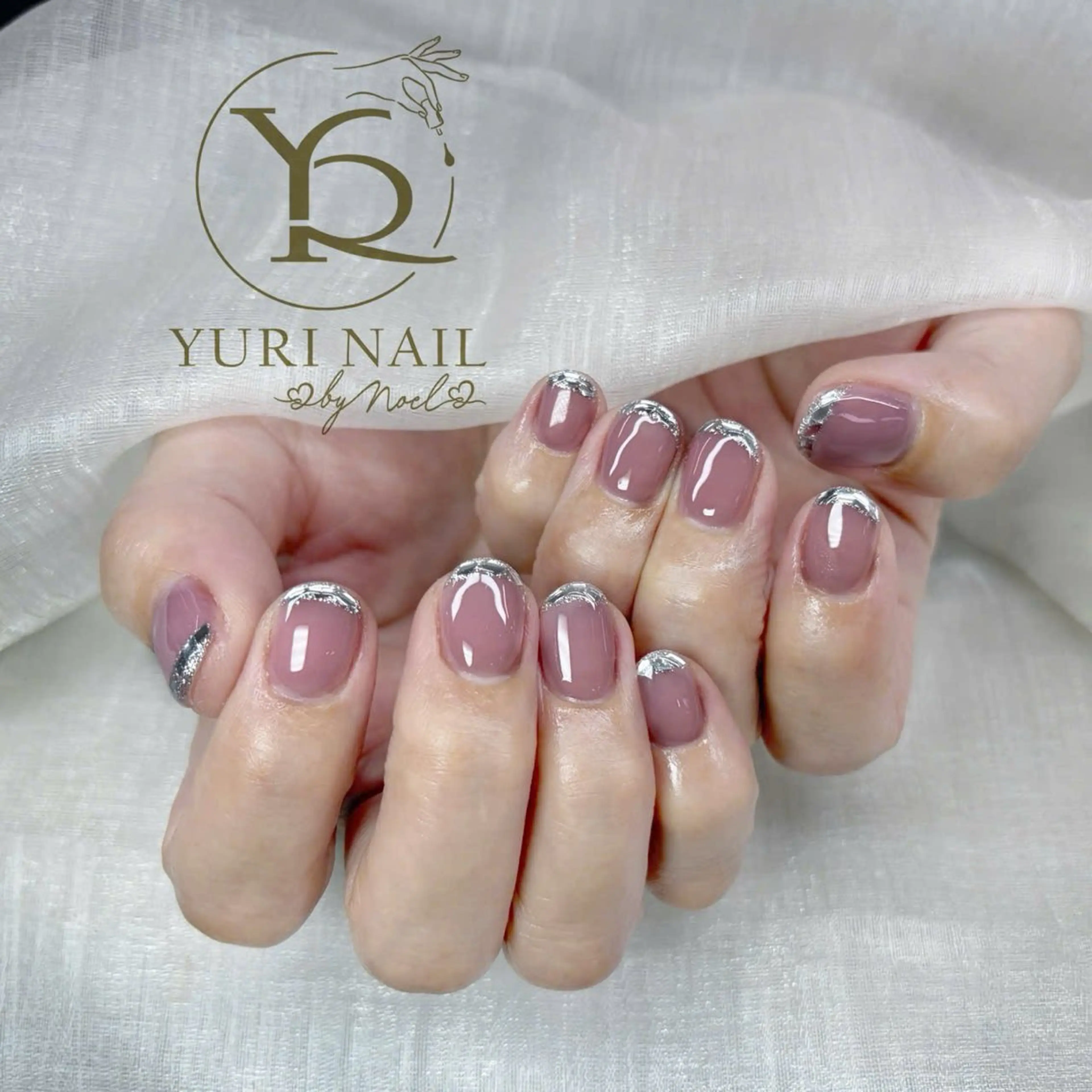 ネイル オーロラネイル ブルー チークネイル フットネイル フレンチネイル YURI Nail Funabashiのネイルデザイン