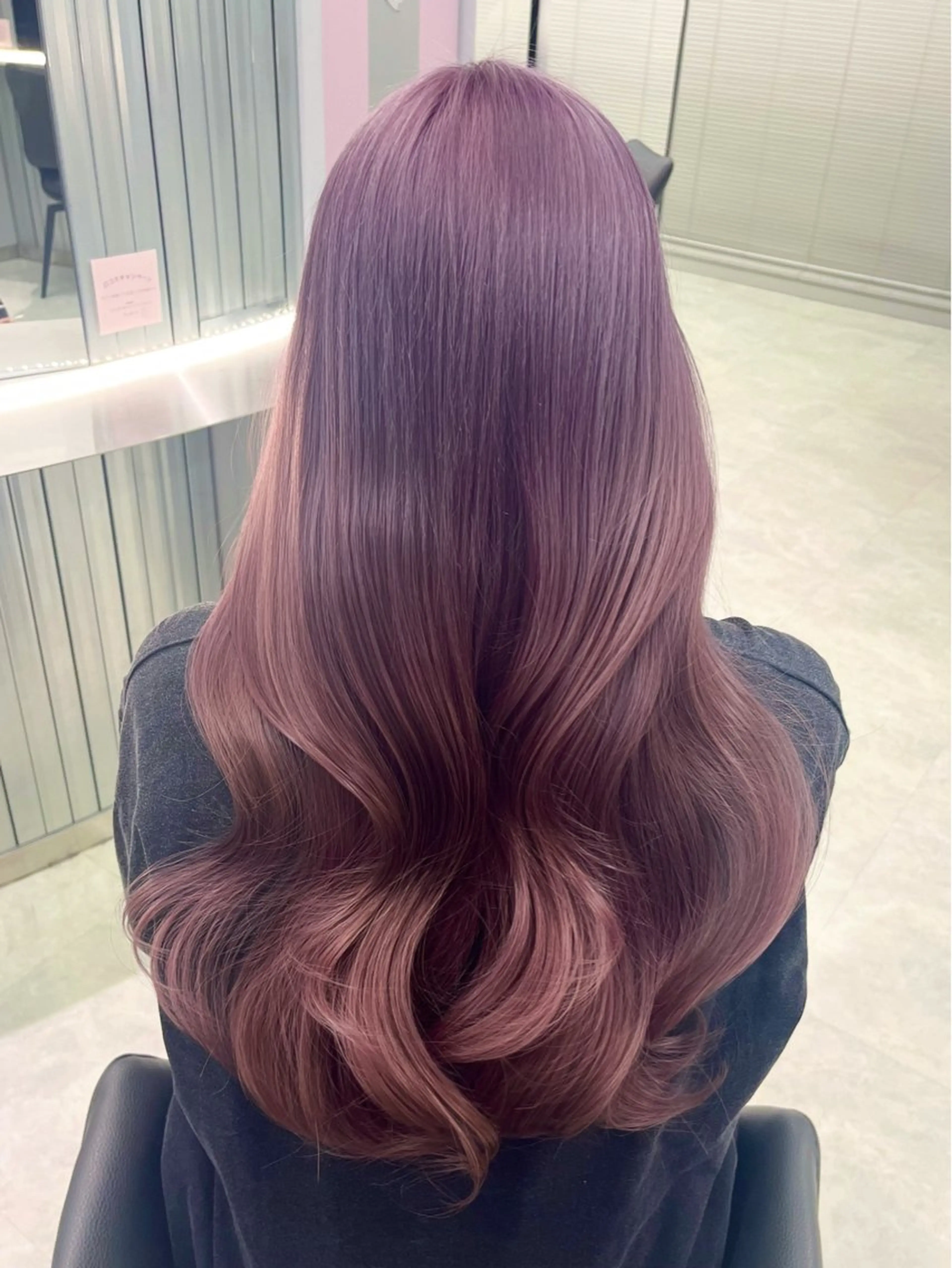 ロング Xena ria 衣織/ブリーチカラーのヘアスタイル