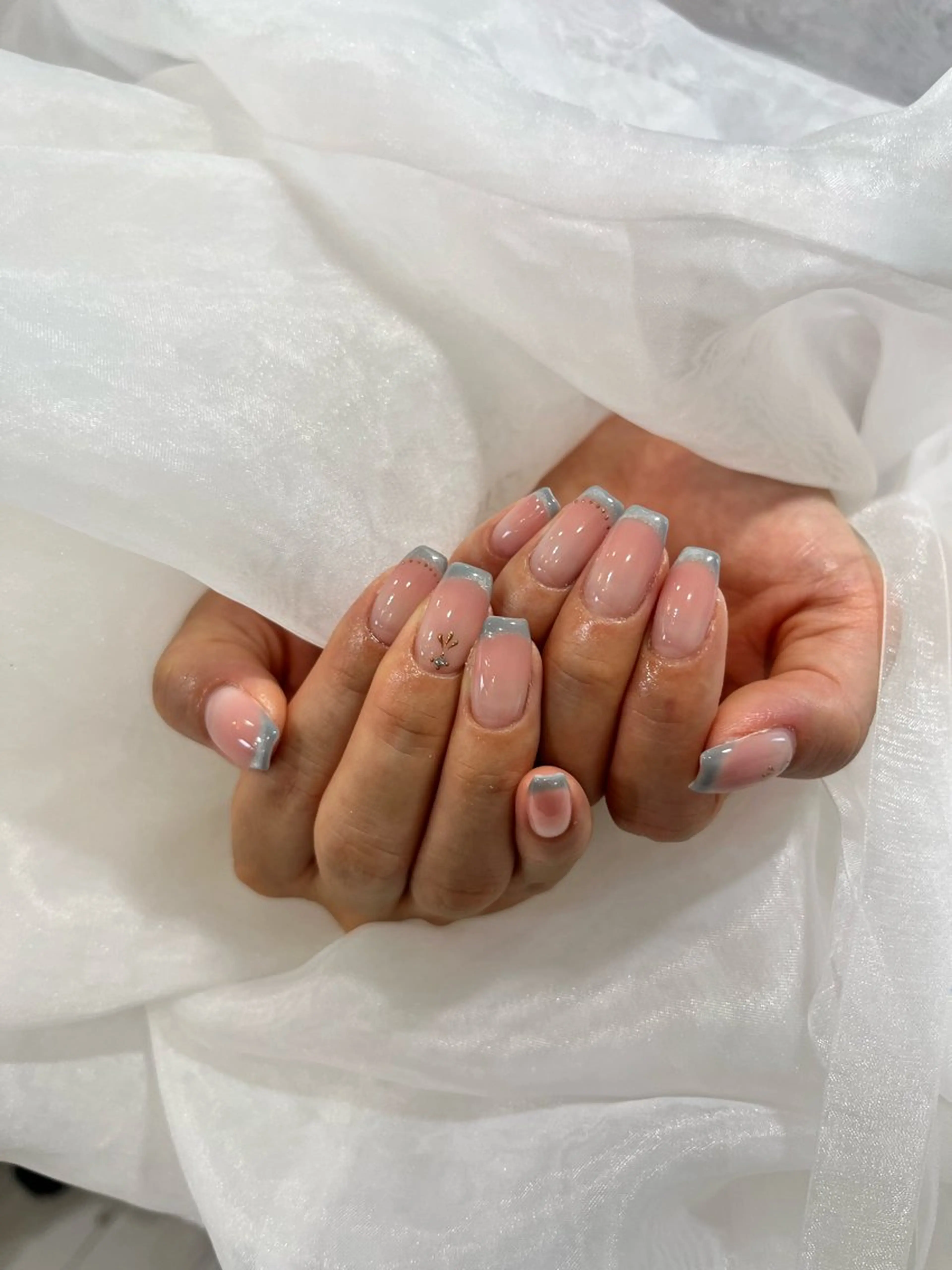 ネイル アートネイル フレンチネイル マグネットネイル ミラーネイル ハンドネイル éclat-nail salon-所属・松本 ゆみかのネイルデザイン