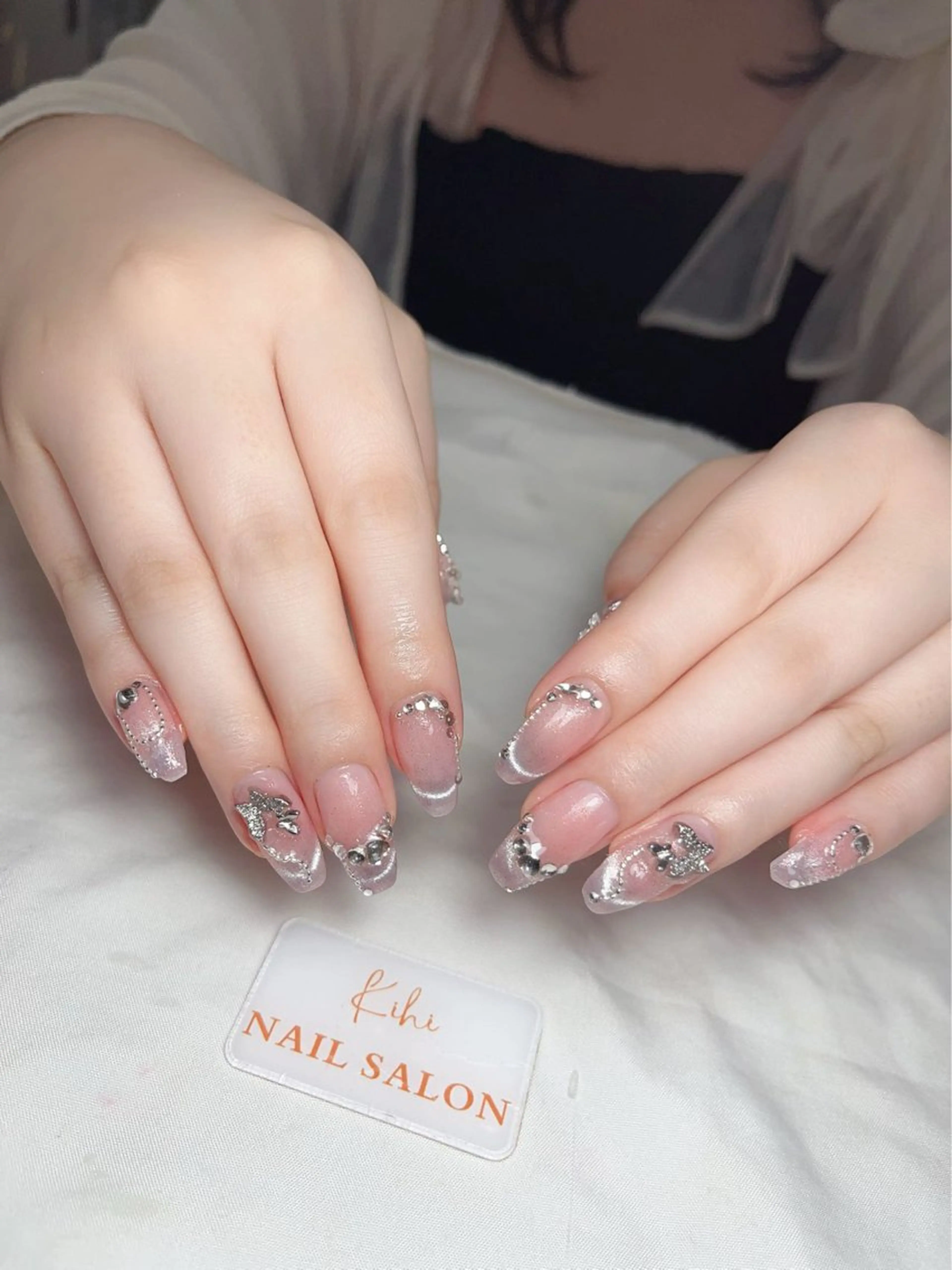 ネイル アートネイル フレンチネイル ジェルネイル グラデーション 韓国ネイル ハンドネイル ハンドケア さくら💮💮 【オフ無料】のネイルデザイン