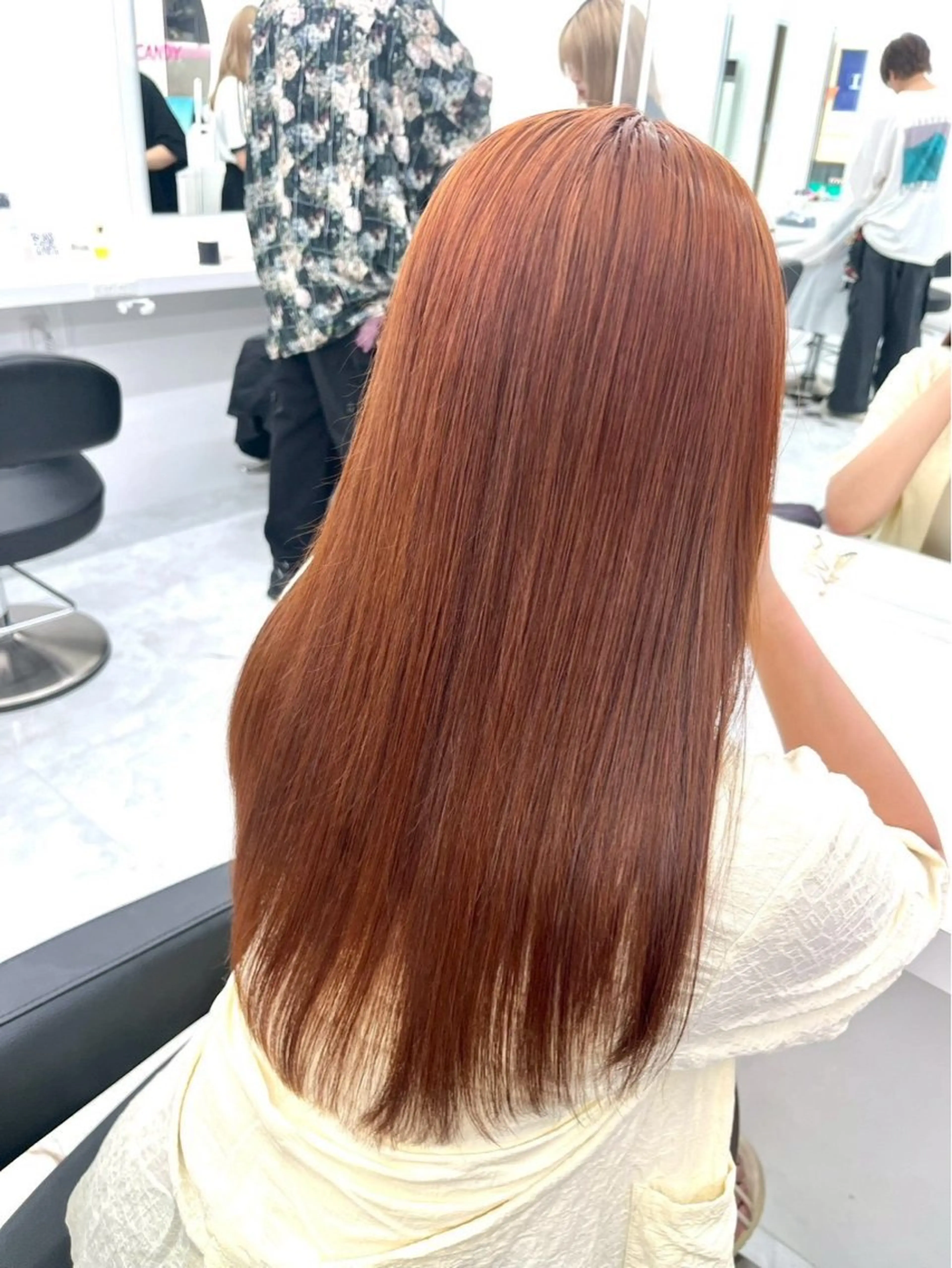 ロング カラー ダブルカラー オレンジ 髪質改善 ロング トリートメント ヘアカラー 鈴木 紅葉のヘアスタイル