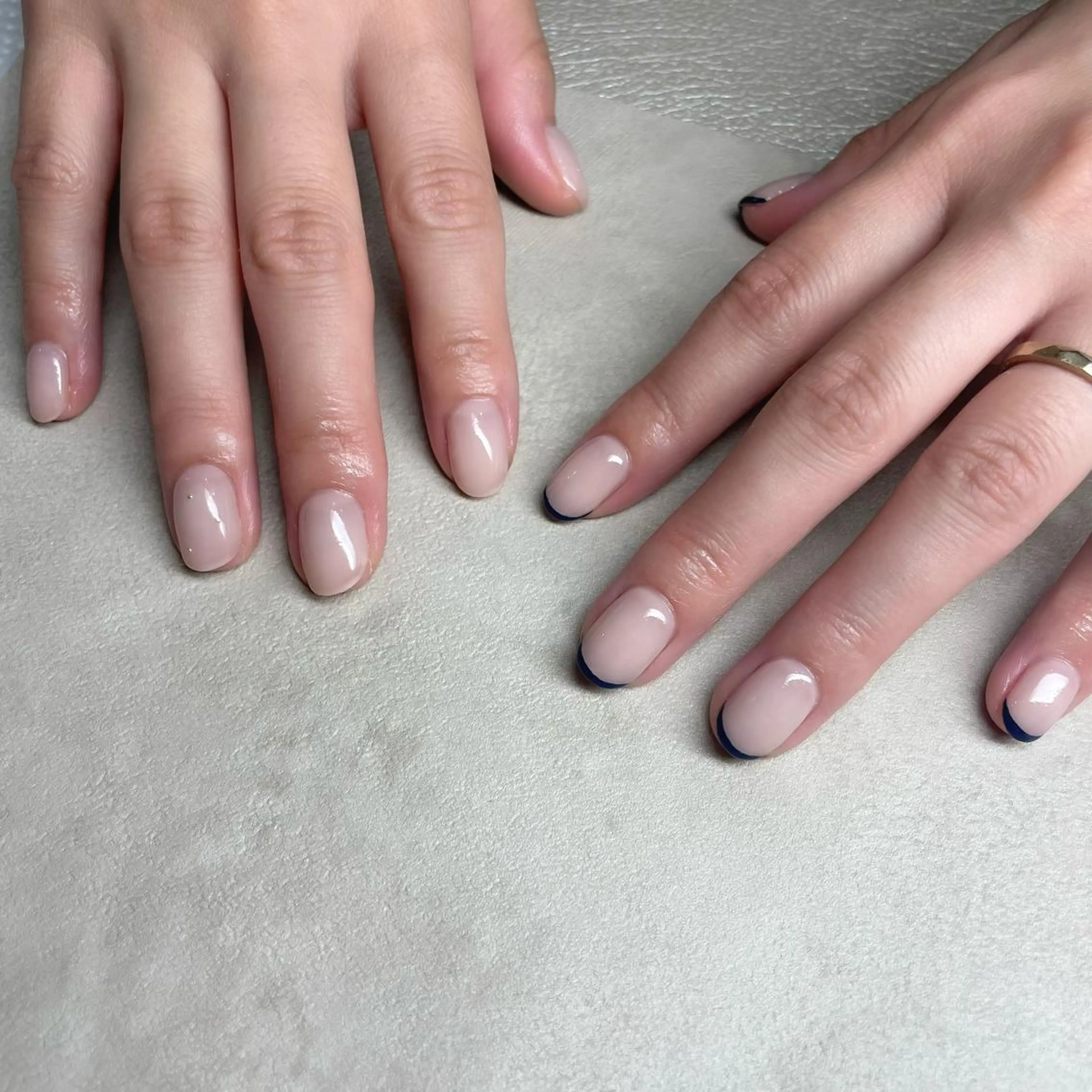 ネイル フレンチネイル ネイビー with hues所属・with hues AYAのネイルデザイン