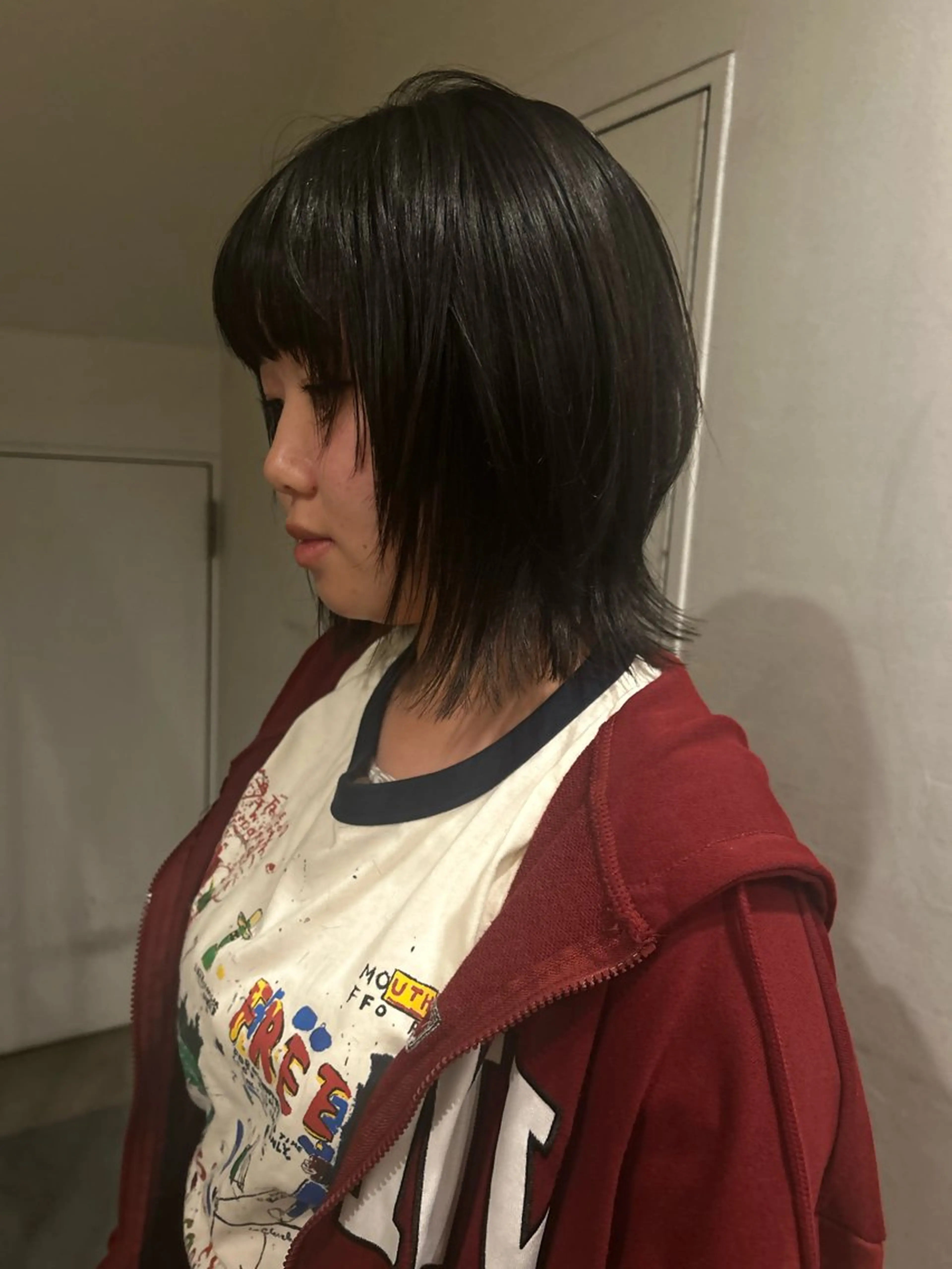 ミディアム hen所属・心斎橋/レイヤー/ ブリーチ/モエのヘアスタイル