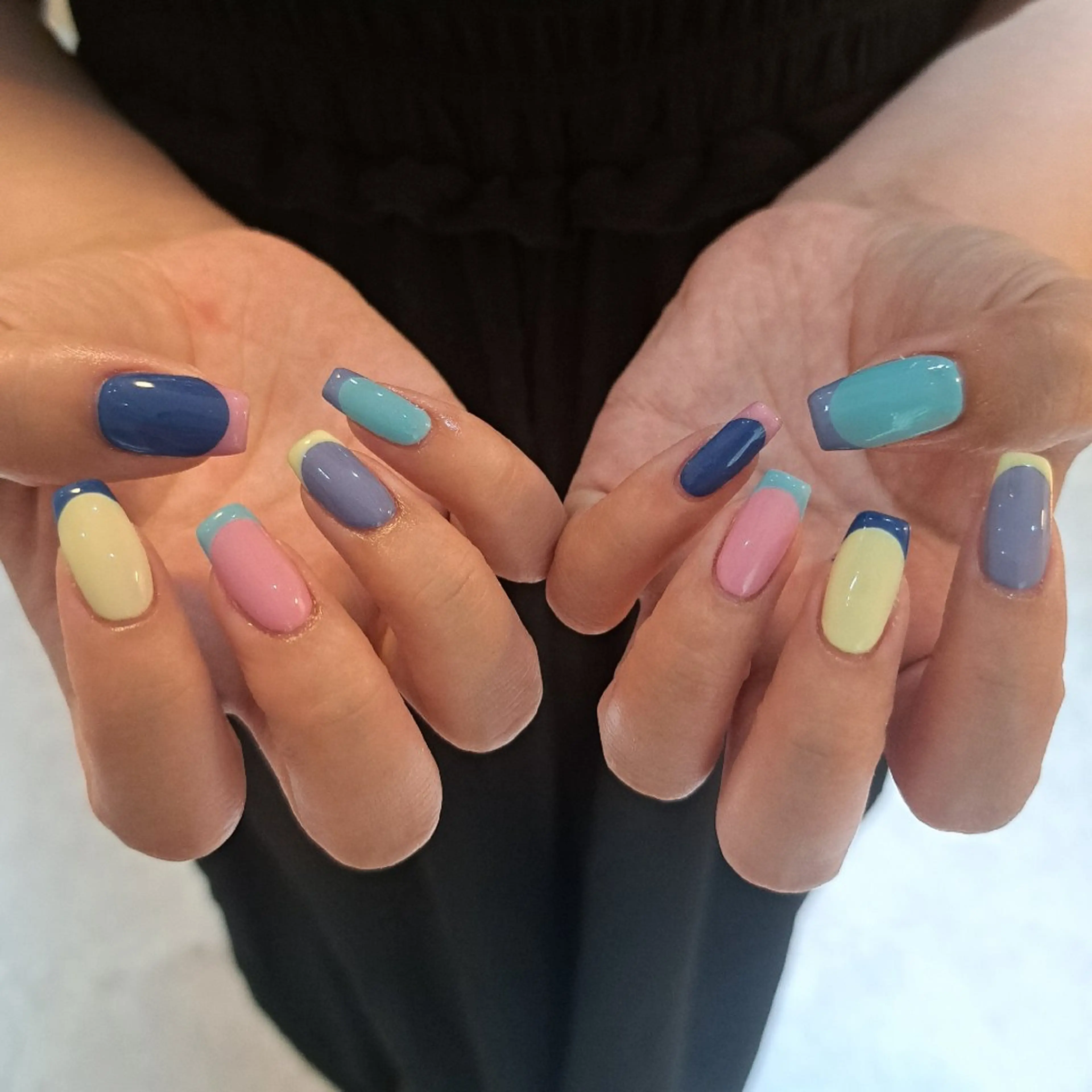 ネイル アートネイル フレンチネイル ジェルネイル 持ち込み 夏ネイル ハンドネイル Nail mood デザイン持ち込みokのネイルデザイン