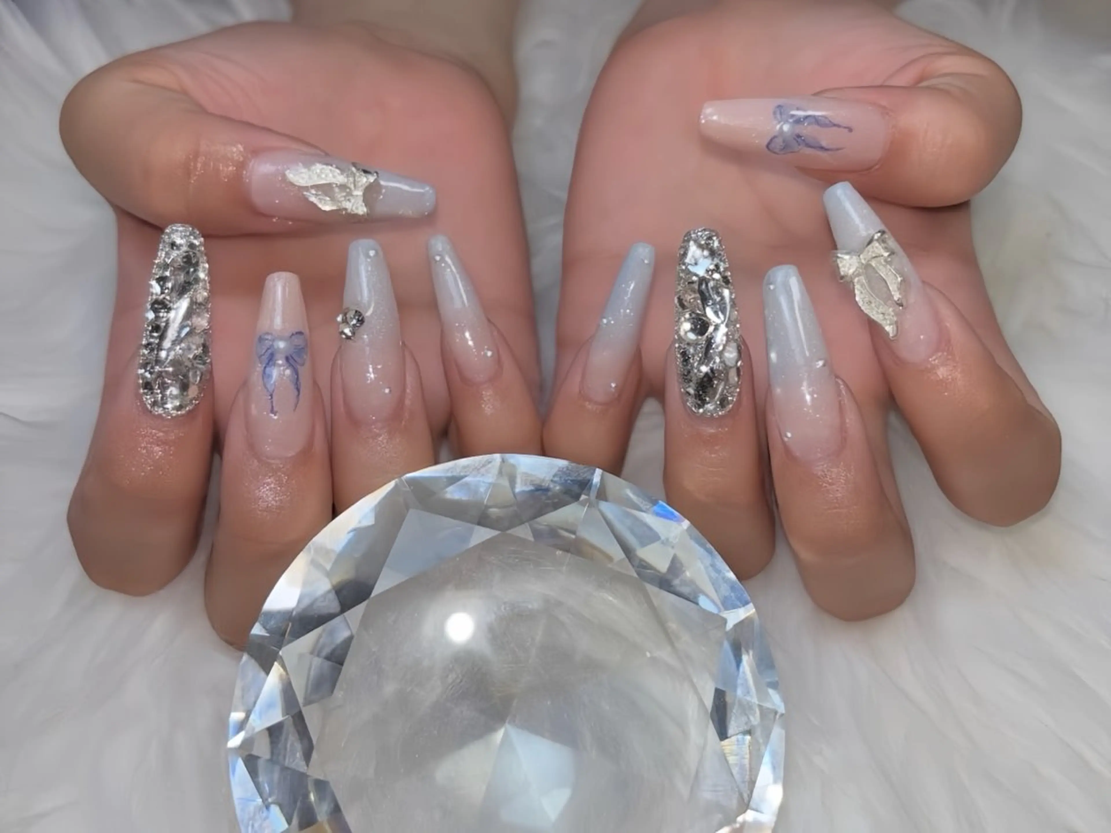 ネイル アートネイル 長さ出し ガーリー 韓国ネイル 持ち込み Rin Nail 新大久保店のネイルデザイン