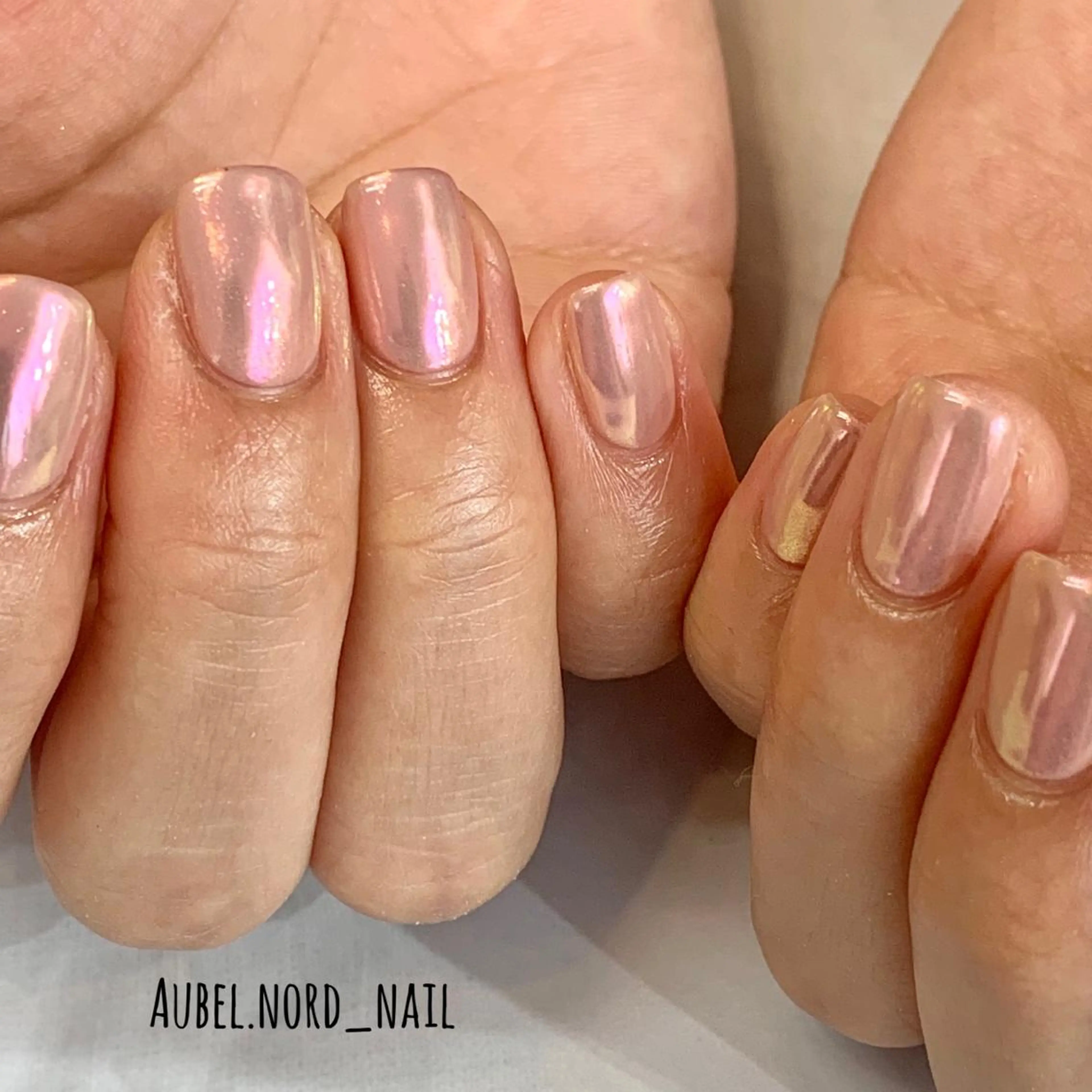 ネイル ミラーネイル ハンドネイル Aubel.nord_nail所属・Aubel.nord オーベルノールのネイルデザイン