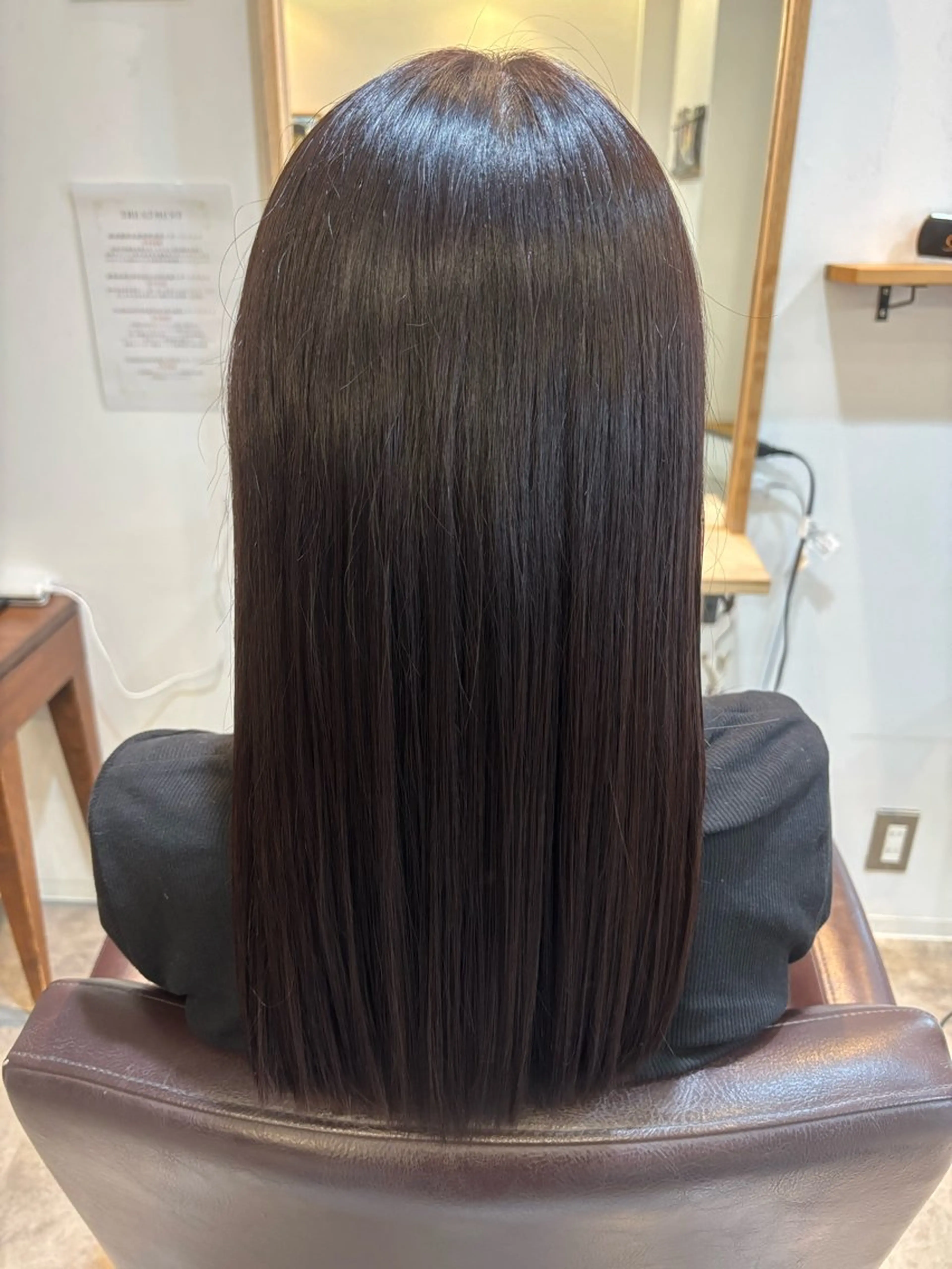 ロング ボブ 顔周りカット 髪質改善 レイヤーカット ロング カット ヘアカラー RISE SWELL 江坂momoneのヘアスタイル