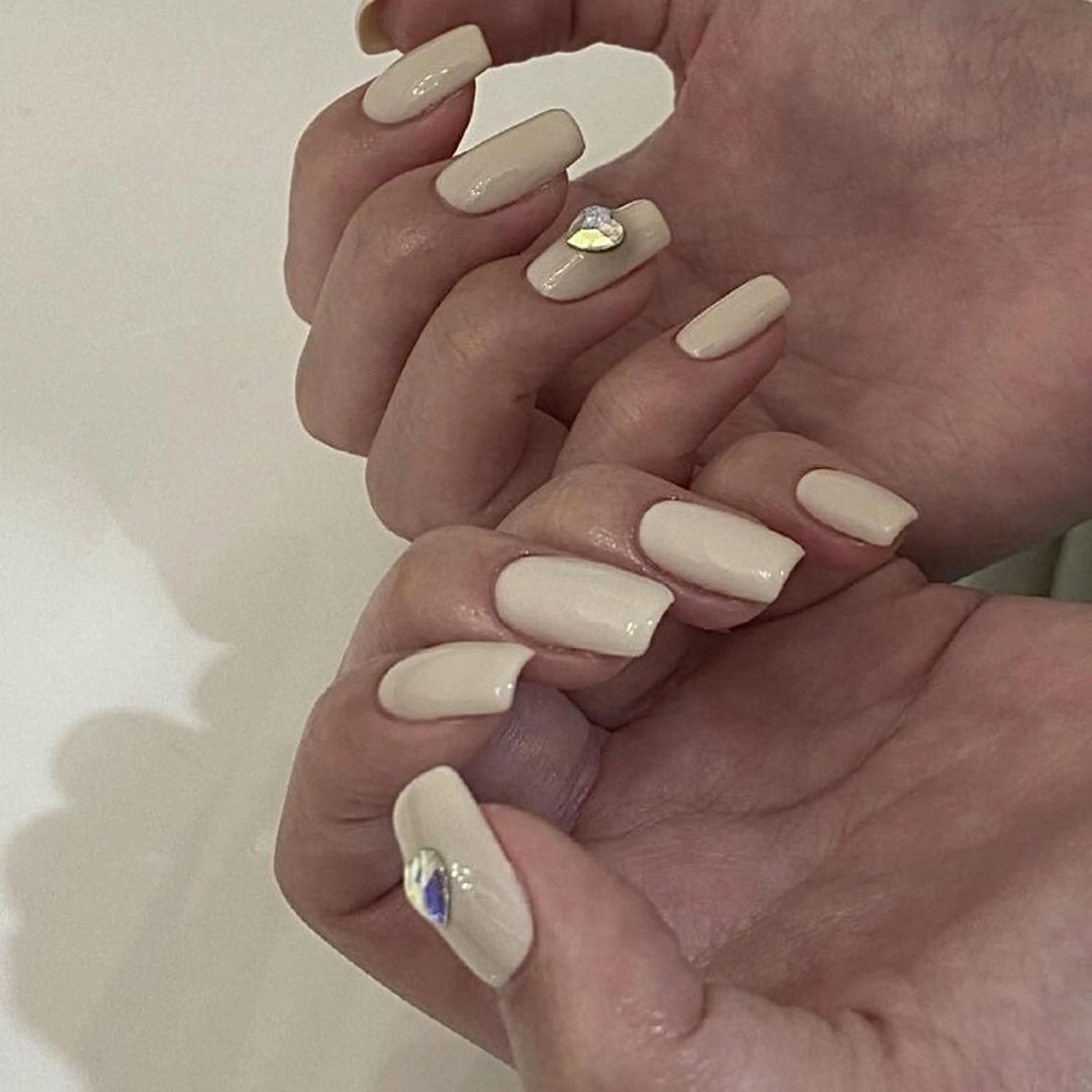 ネイル ハンドネイル 🦋y y Nail 🤍のネイルデザイン