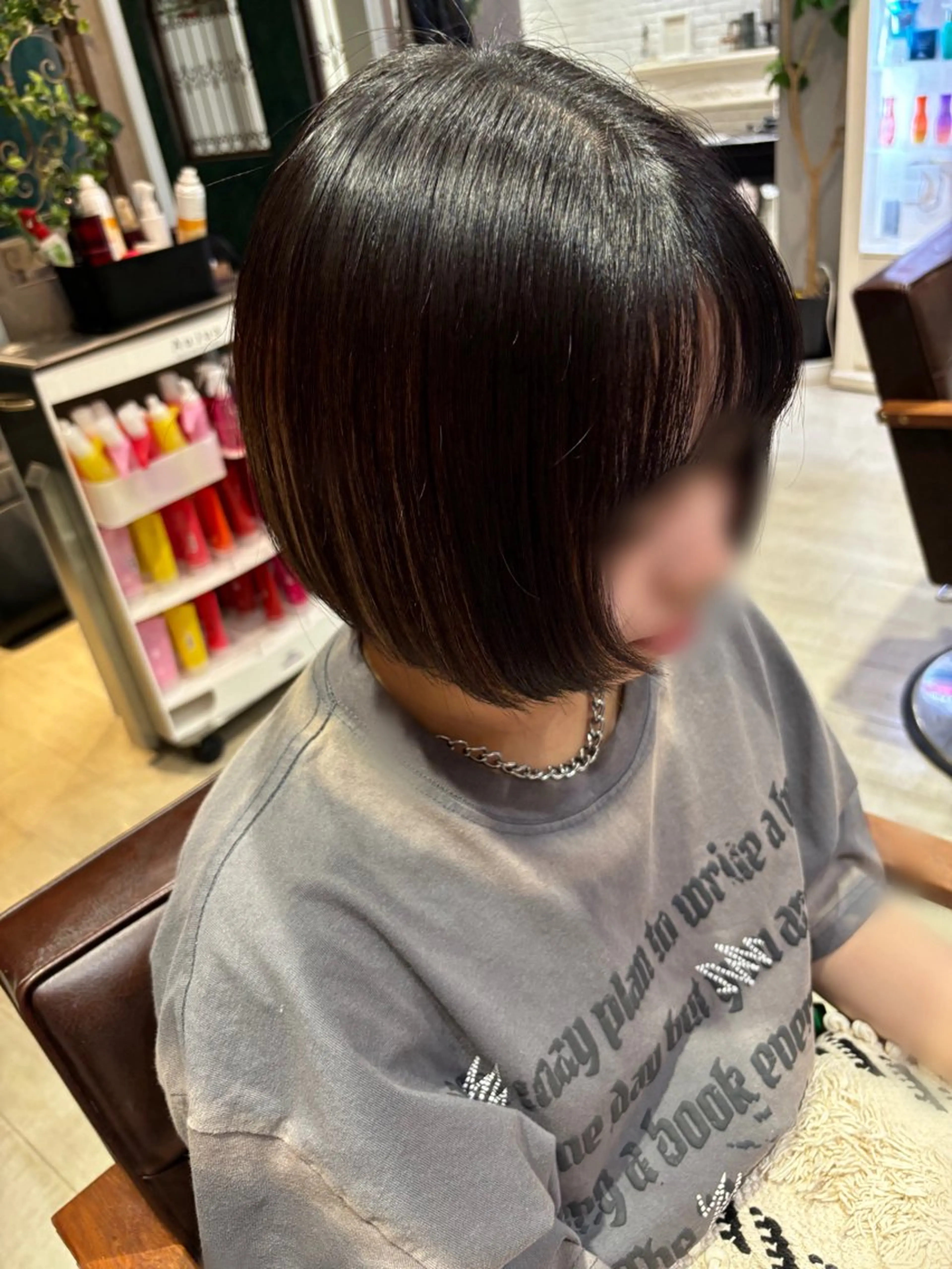 ミディアム 顔まわりレイヤー 顔周りカット レイヤーカット カット 🫧Ayumu🫧 透明感カラー/春日のヘアスタイル