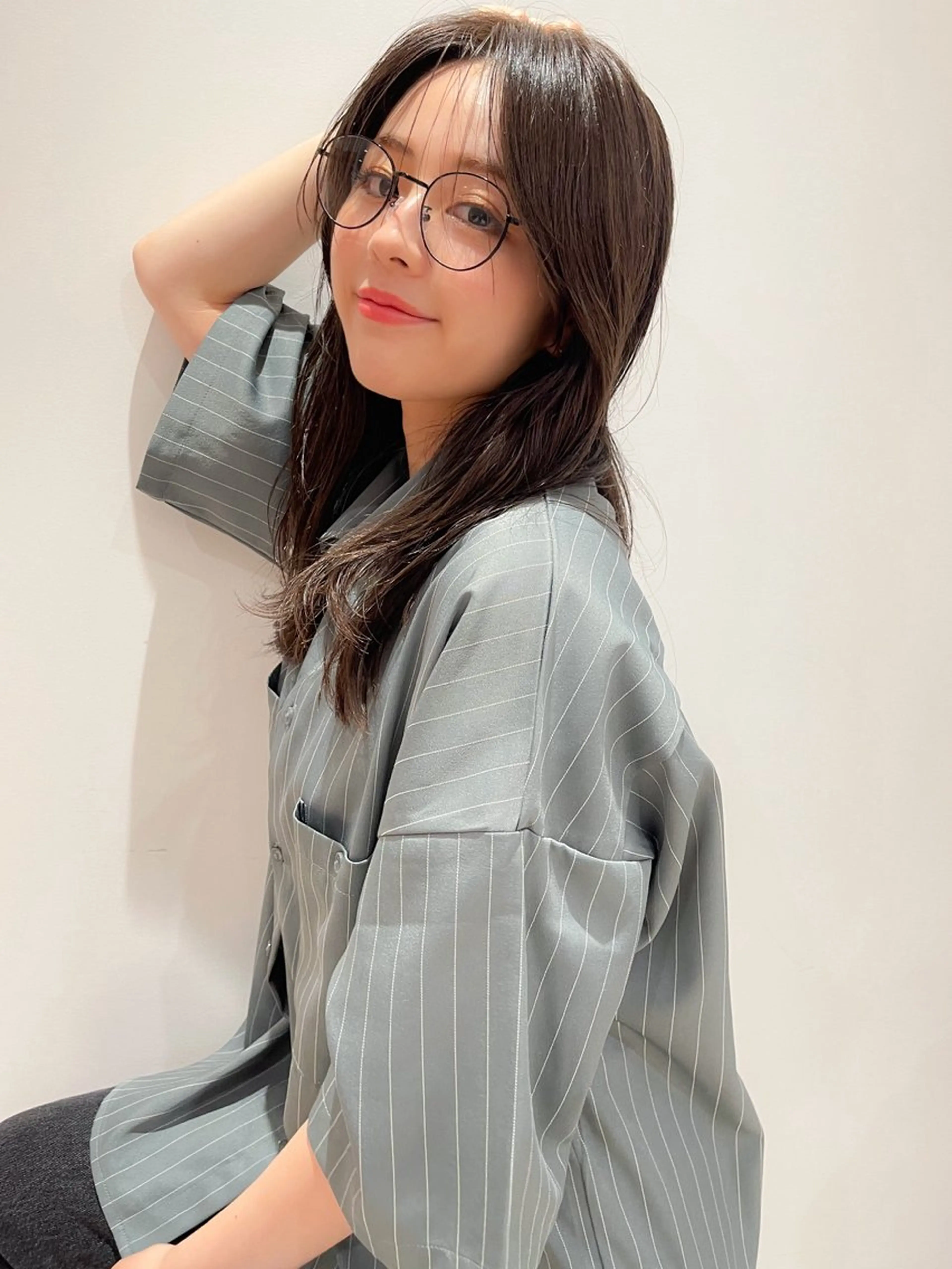 セミロング カラー パーマ ヘアアレンジ 透明感カラー うざバング 髪質改善/韓国風 レイヤー/田村祐樹のヘアスタイル