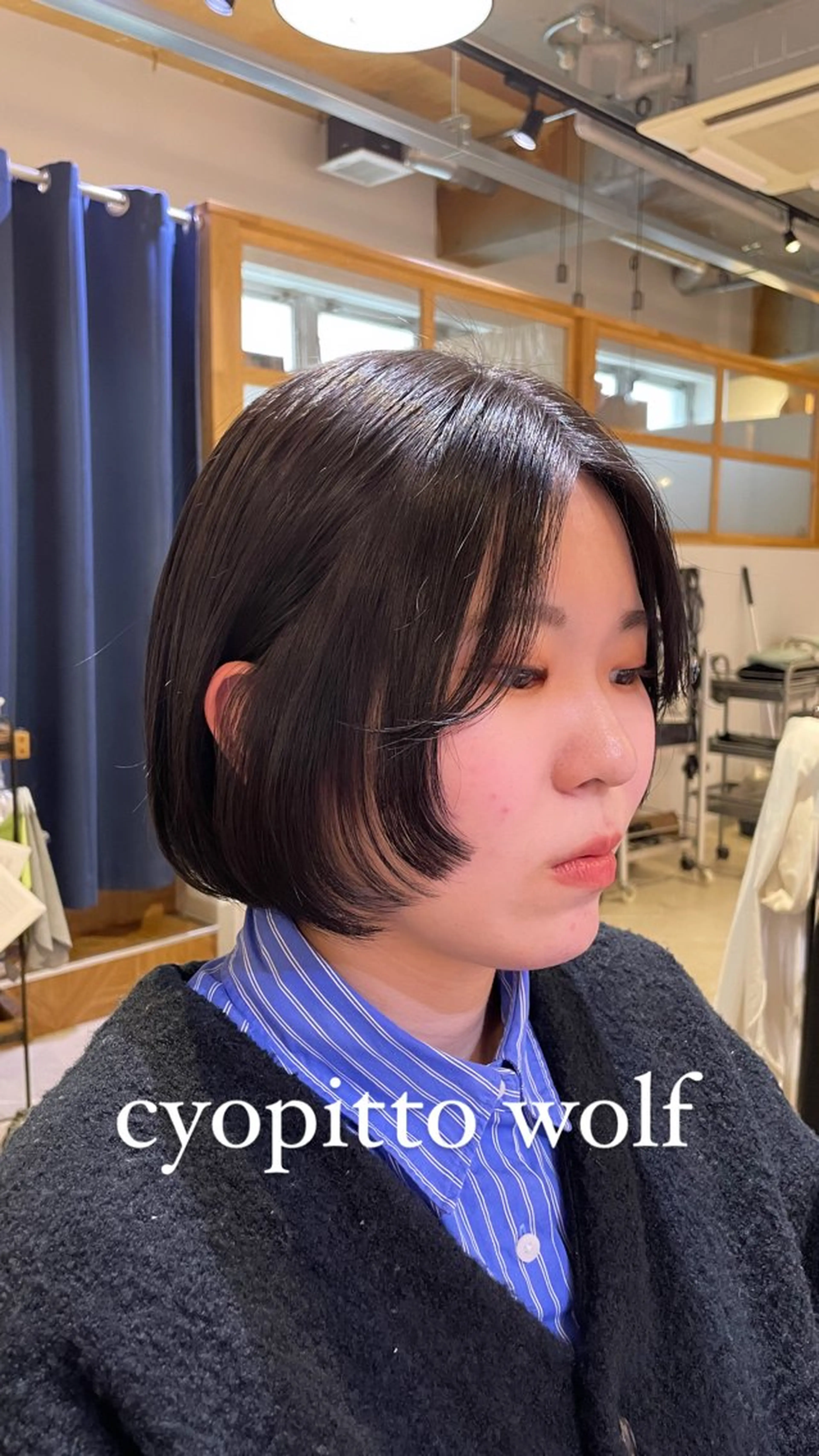 ショート カラー カット ヘアカラー トリートメント ウルフ/レイヤー/ ベージュ/山宮 大樹のヘアスタイル