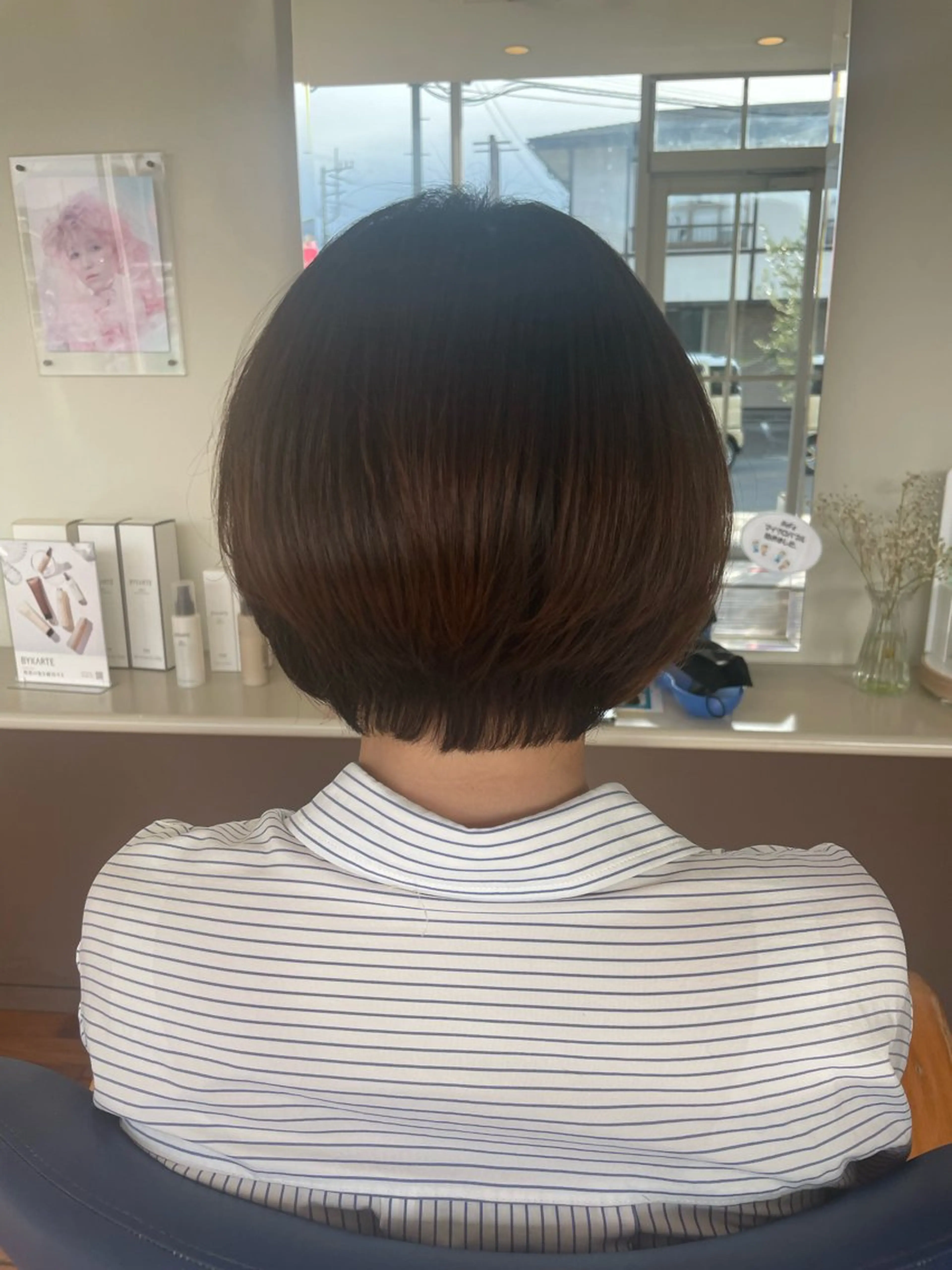 ショート ショートボブ ボブ ショートヘア attrice杉山 綾乃のヘアスタイル