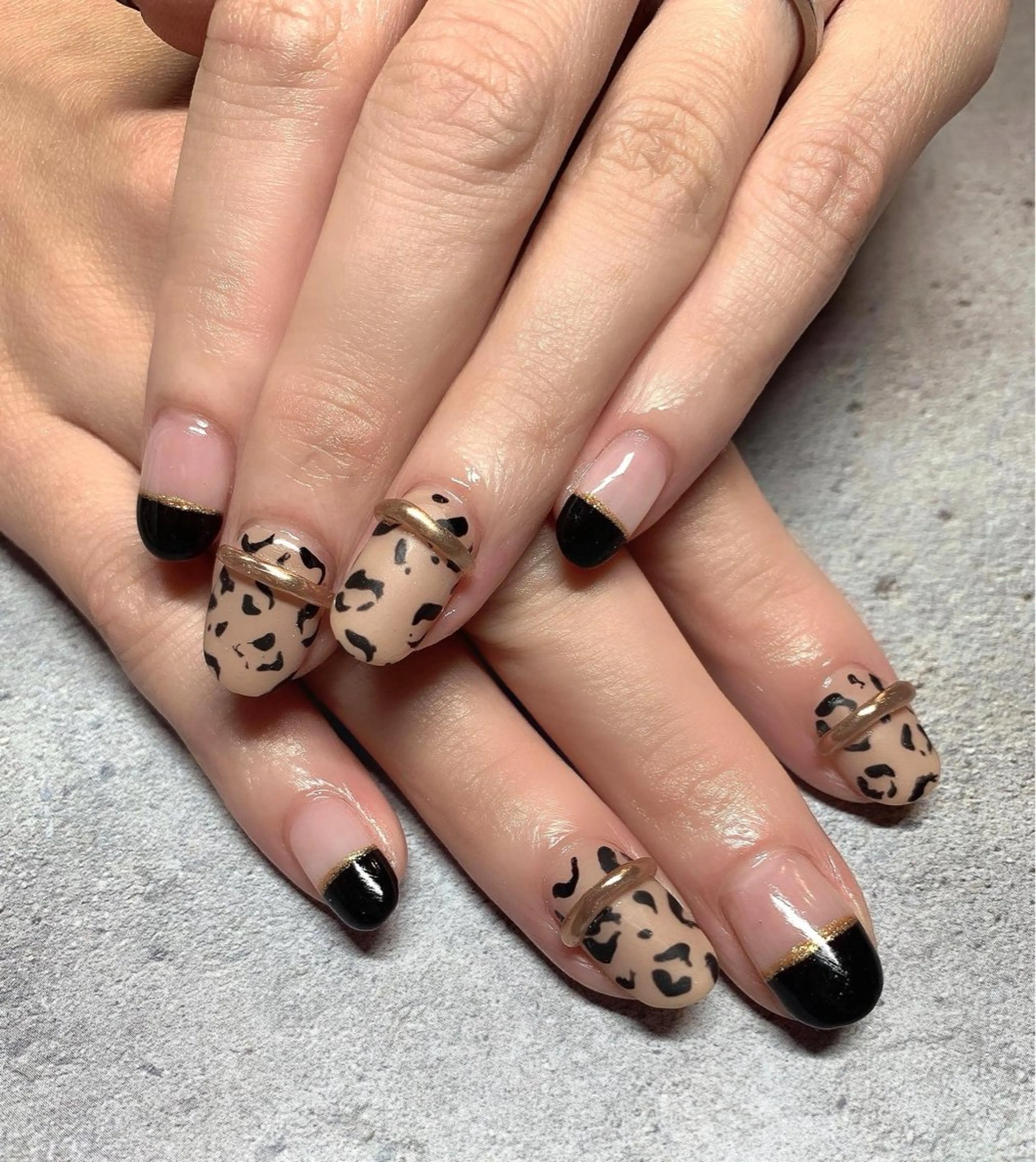 ネイル アニマル柄 ゴールド ショートネイル takamin._.nail所属・オーダーメイド専門 takamiのネイルデザイン