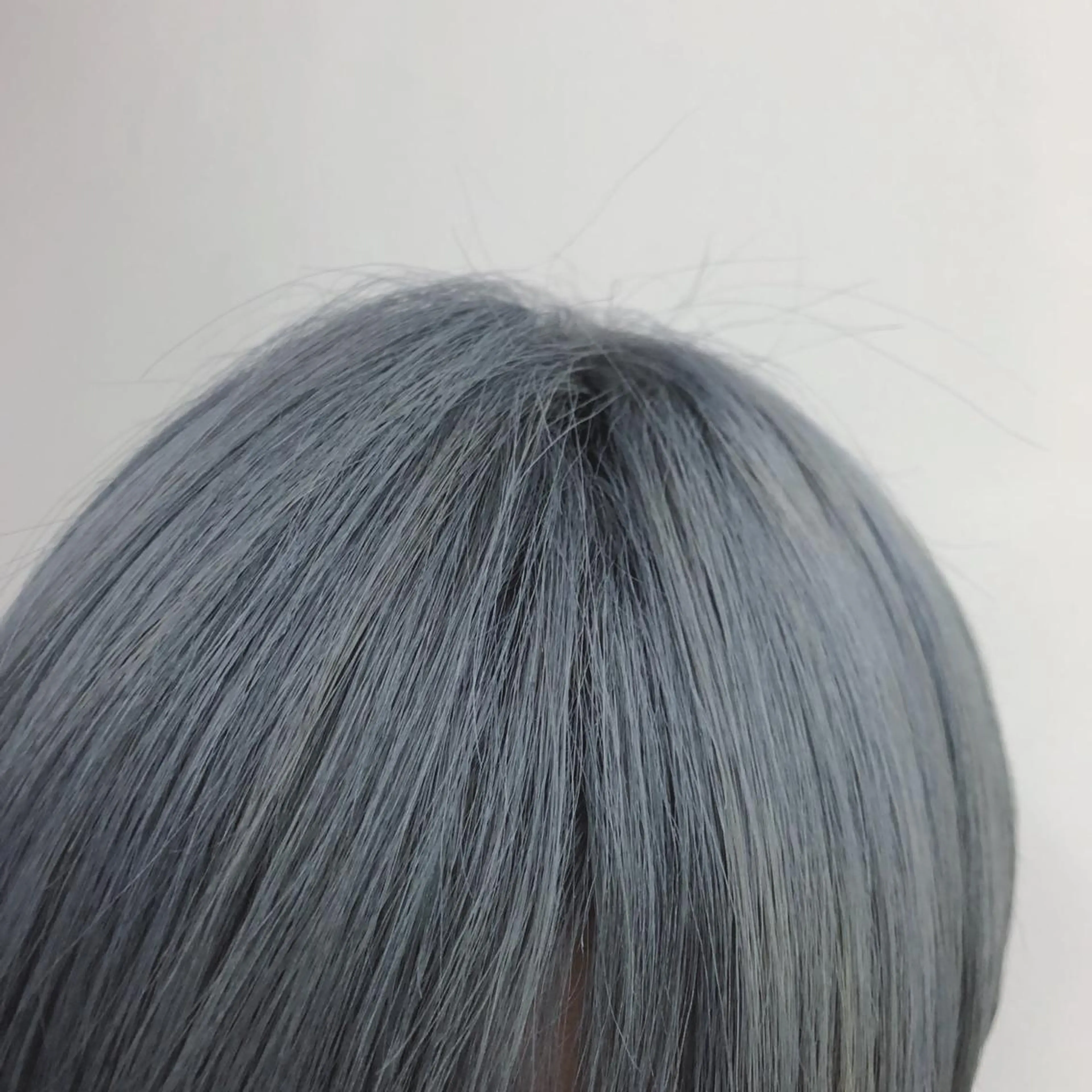 ショート カラー ブリーチ ブルーカラー ケアブリーチ シルバー 🌈圧倒的デザイン力 内井省吾のヘアスタイル