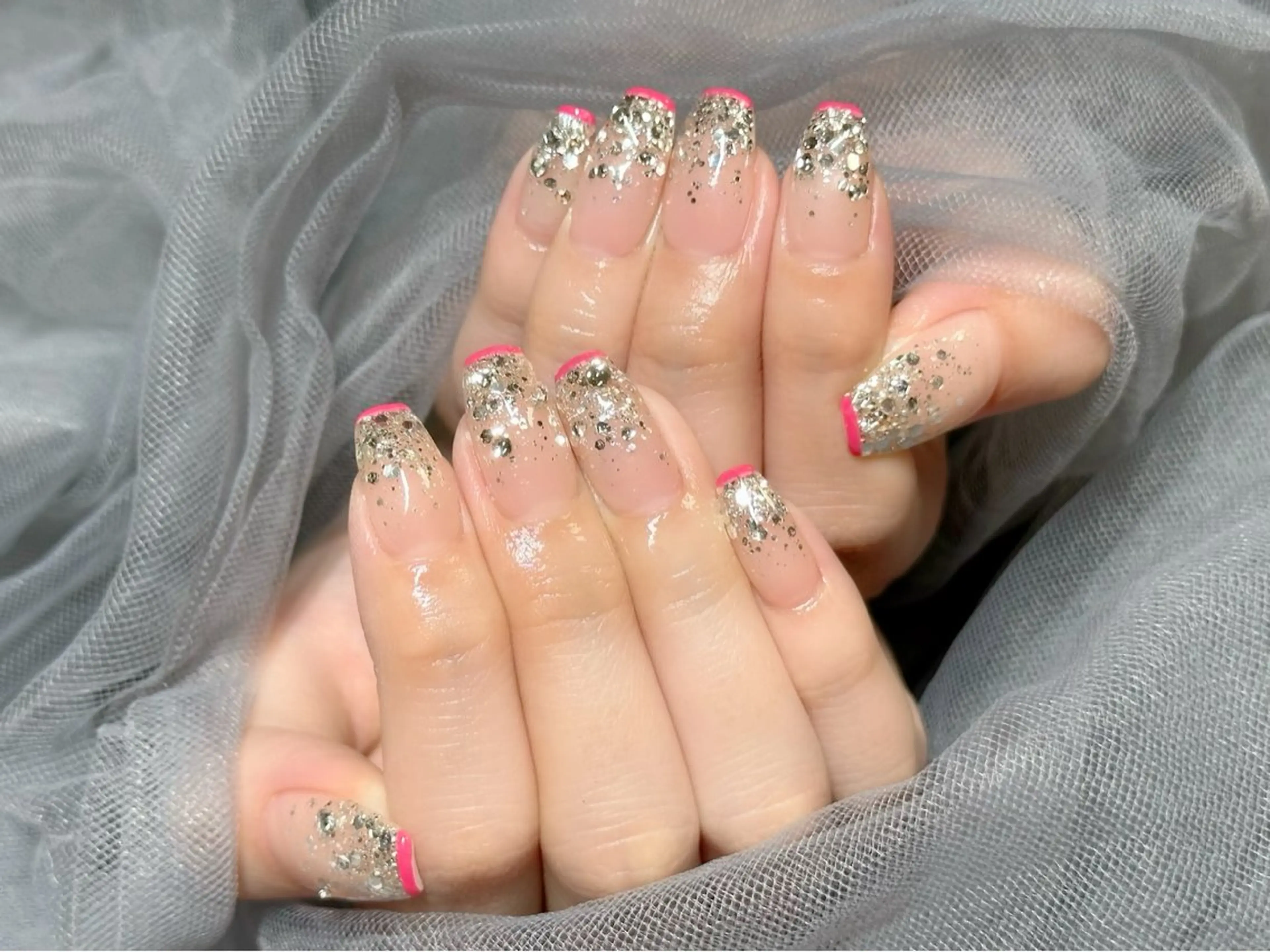 ネイル フレンチネイル ラメ(グリッター) ラメグラデーション ピンク シルバー ハンドネイル Nail Salon KURELLYのネイルデザイン