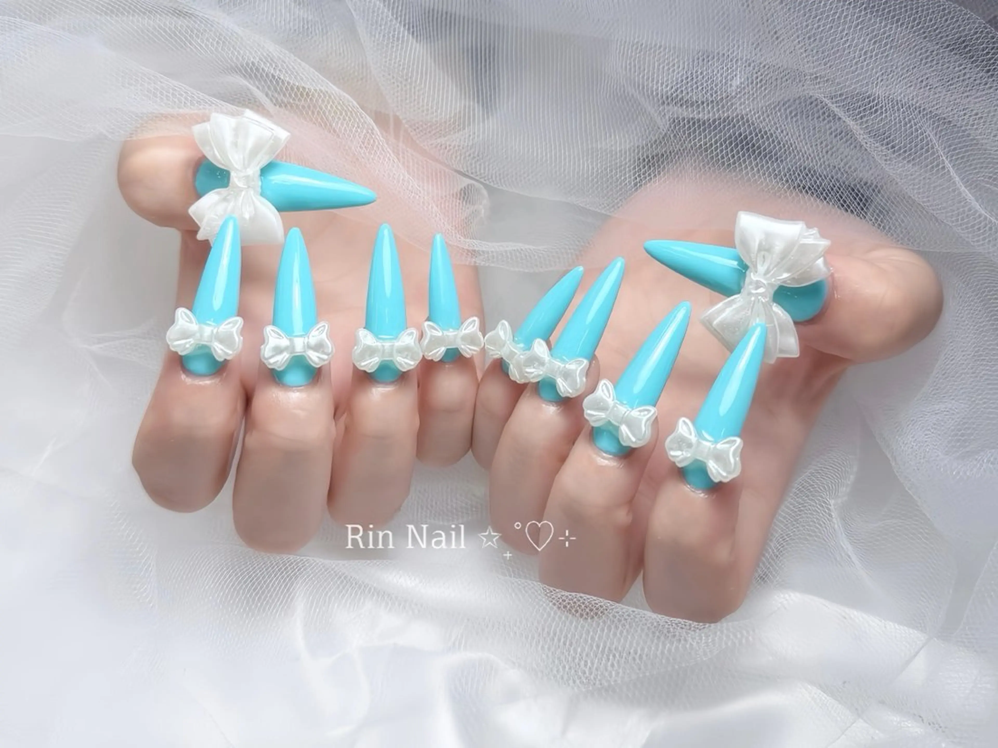 ネイル ボルドー フレンチネイル グラデーション キラキラネイル 韓国ネイル ハンドネイル Rin Nail Shinokuboのネイルデザイン