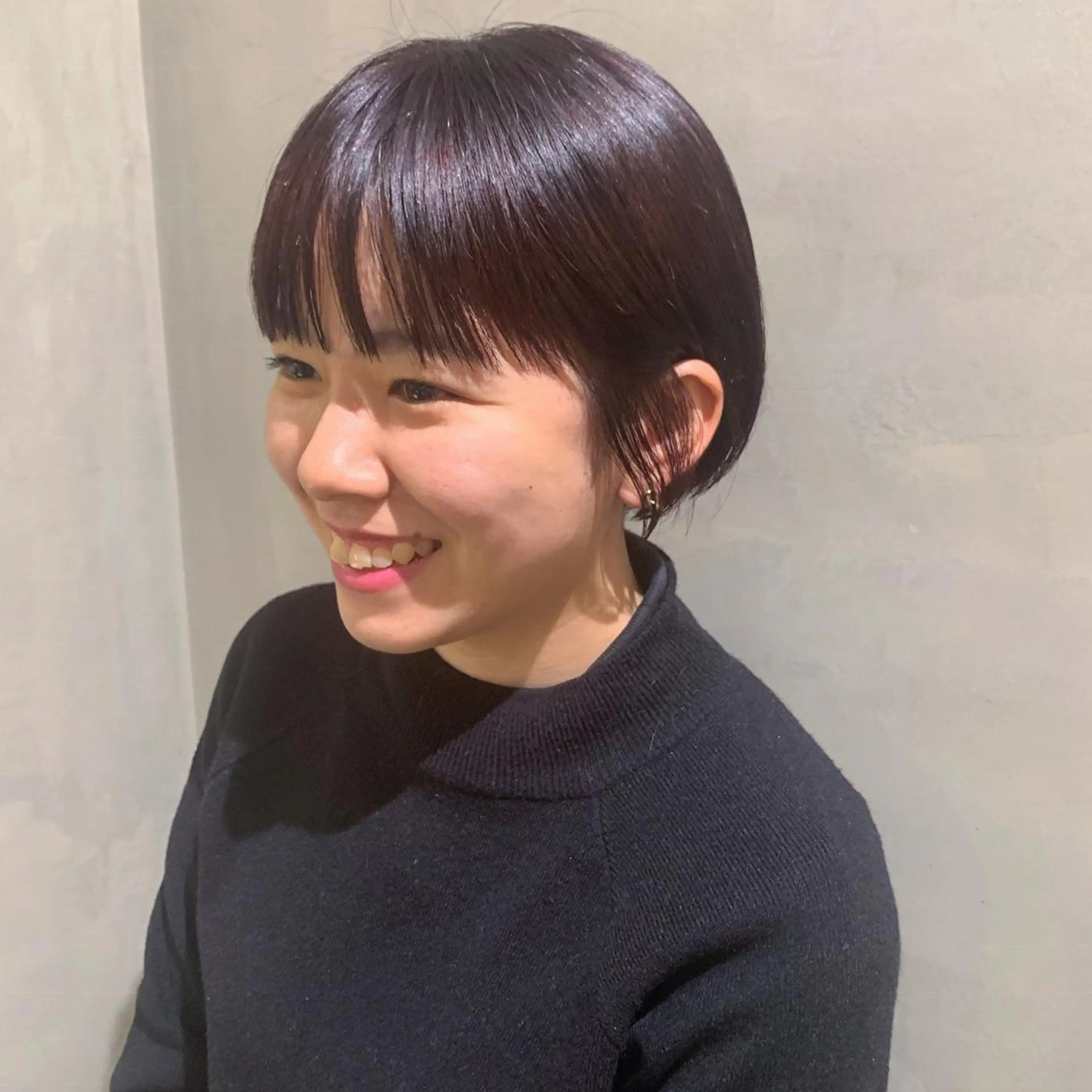 ショート カラー メンズ マッシュ バイオレットカラー ショートヘア ワイドバング ウルフレイヤーカット /チヒロのヘアスタイル