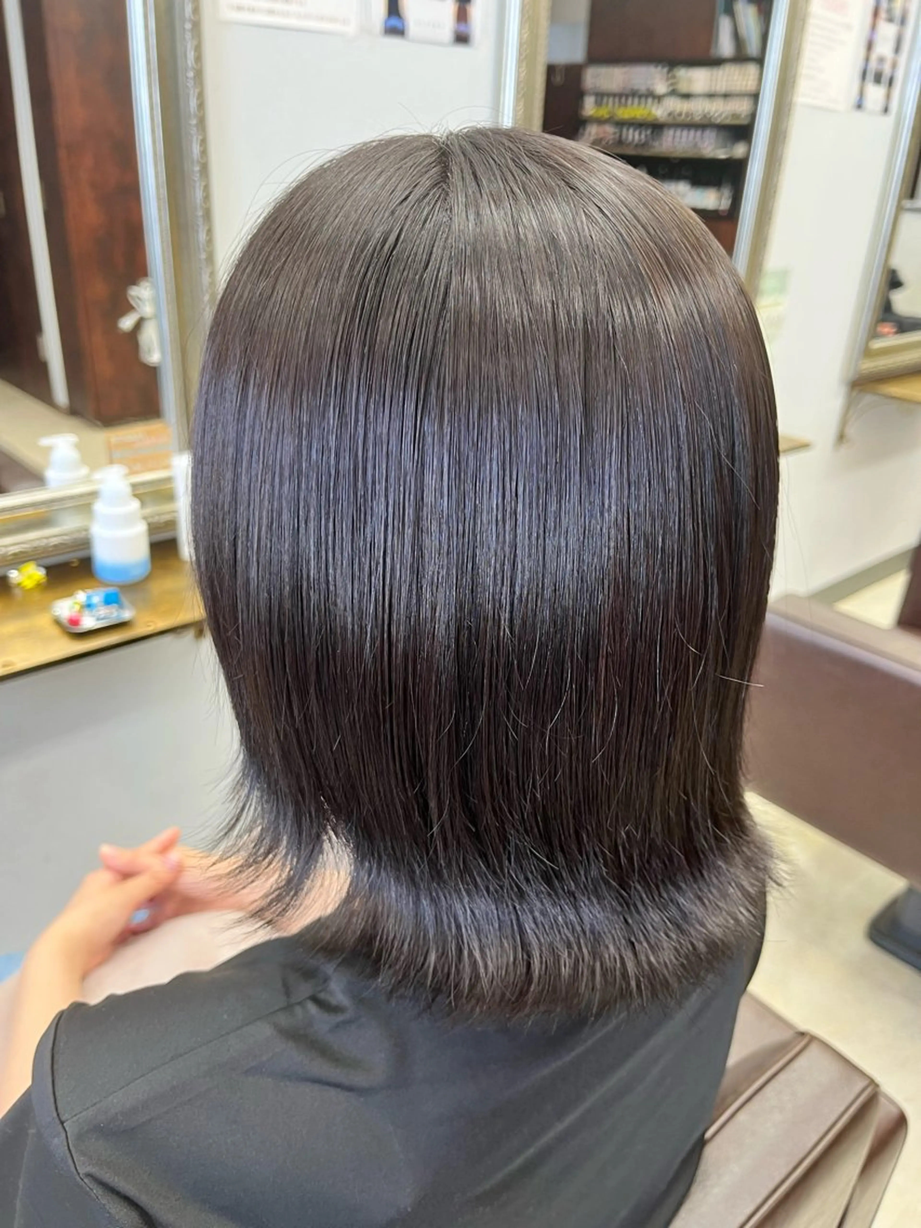 ミディアム カラー イルミナカラー 小島 凜のヘアスタイル