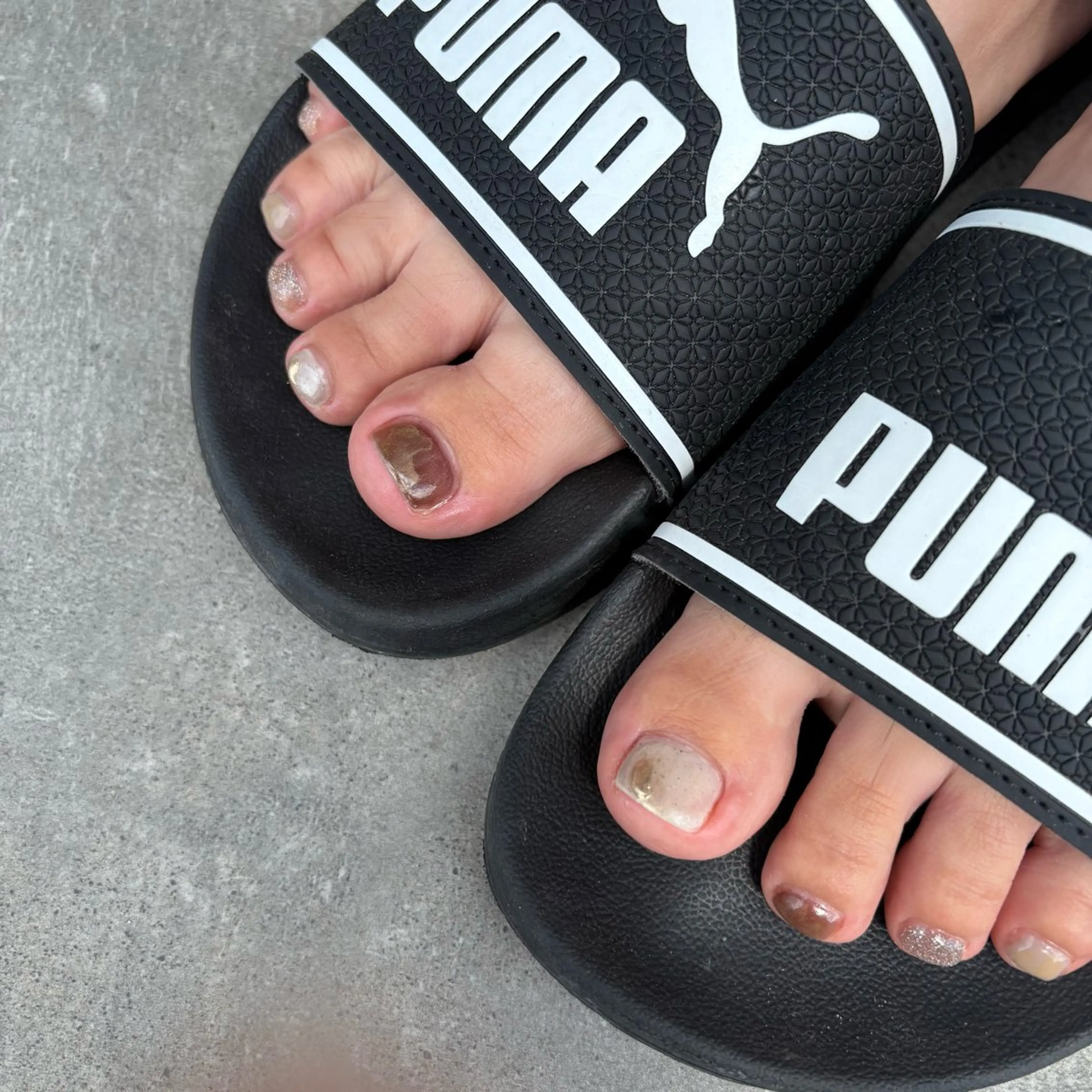 ネイル ブラウン フットネイル sa ya...のネイルデザイン