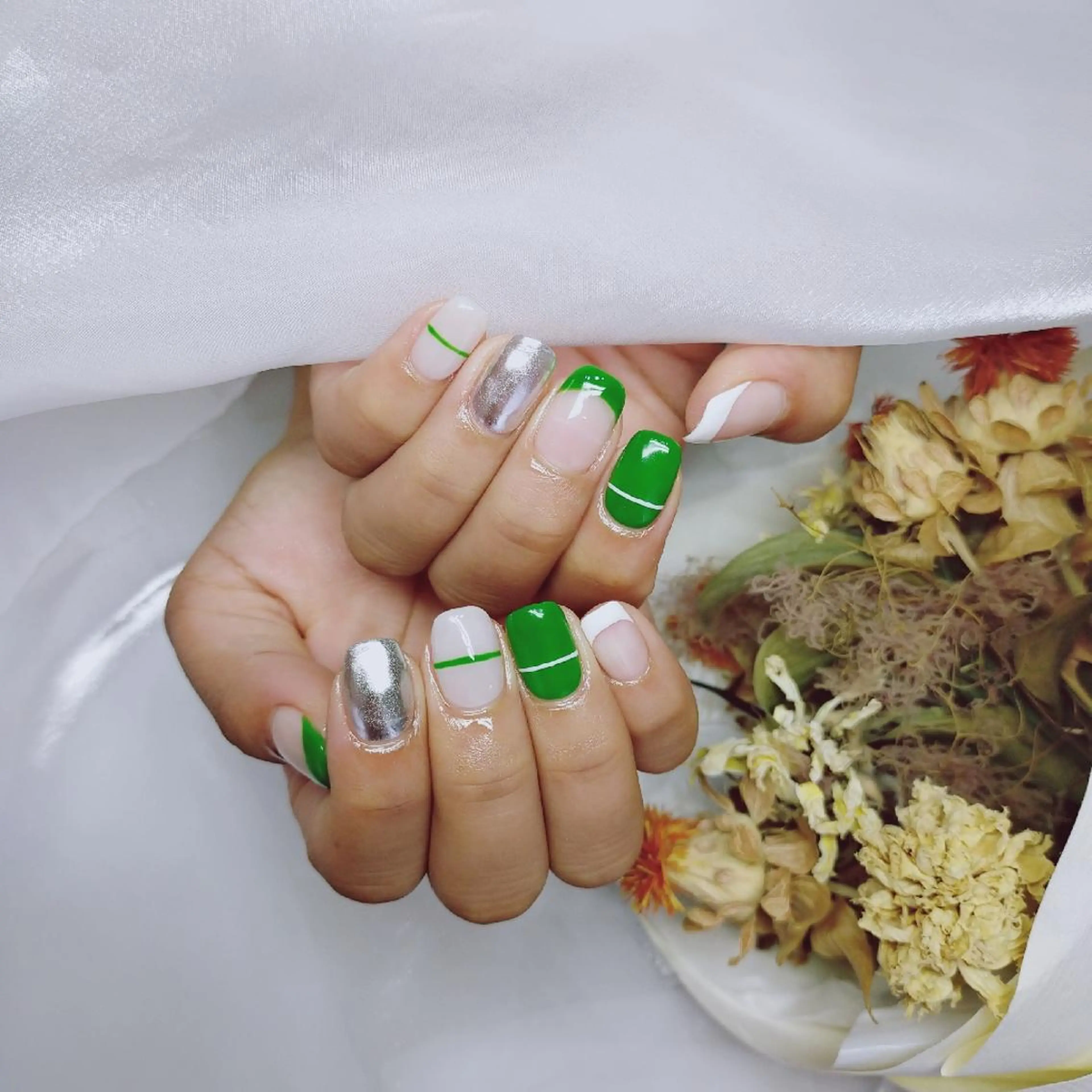 ネイル 森 ネイルサロンのネイルデザイン