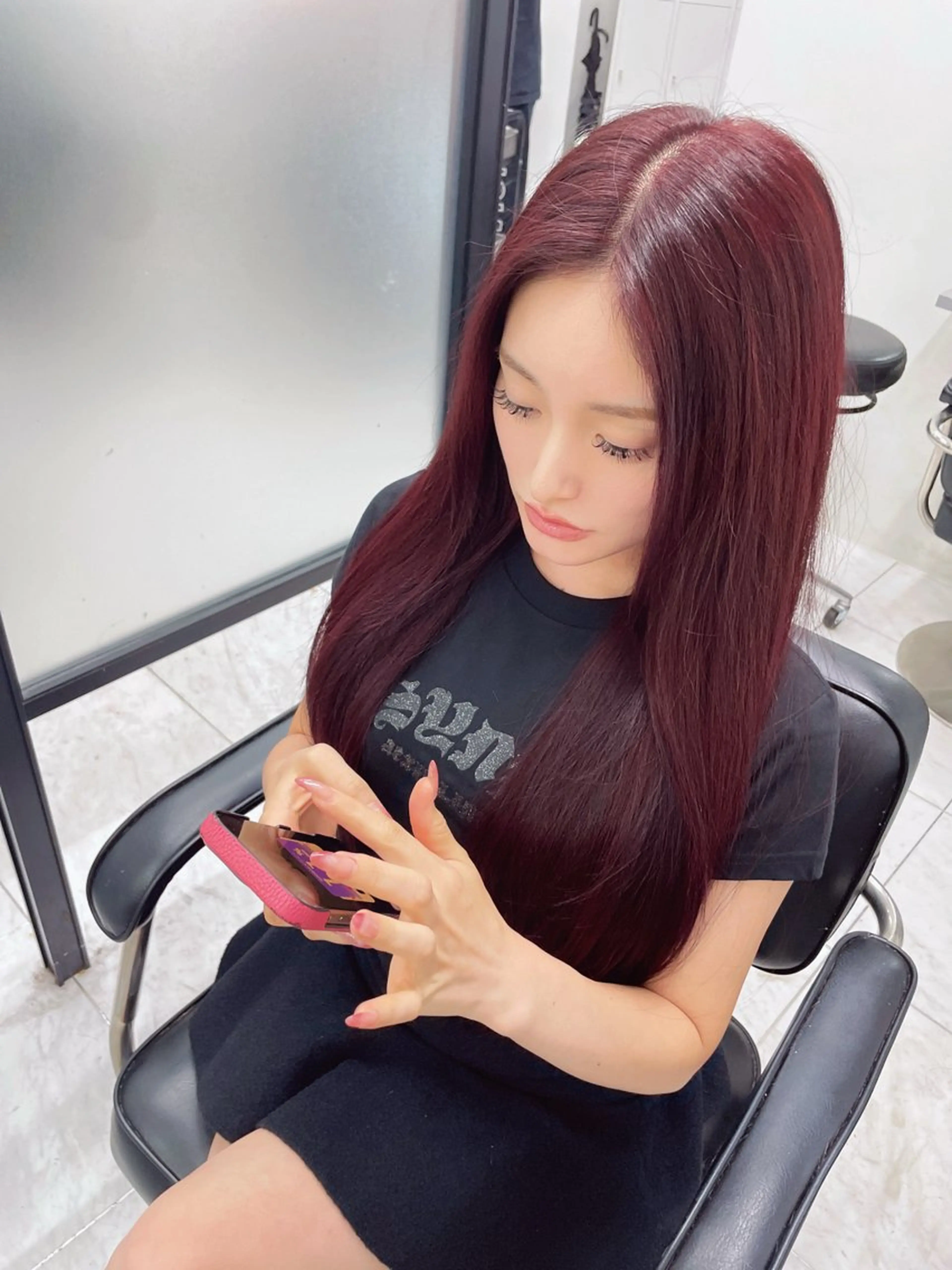 ロング カラー ブリーチ ブリーチなしカラー レッドカラー MAMI /暖色カラーのヘアスタイル