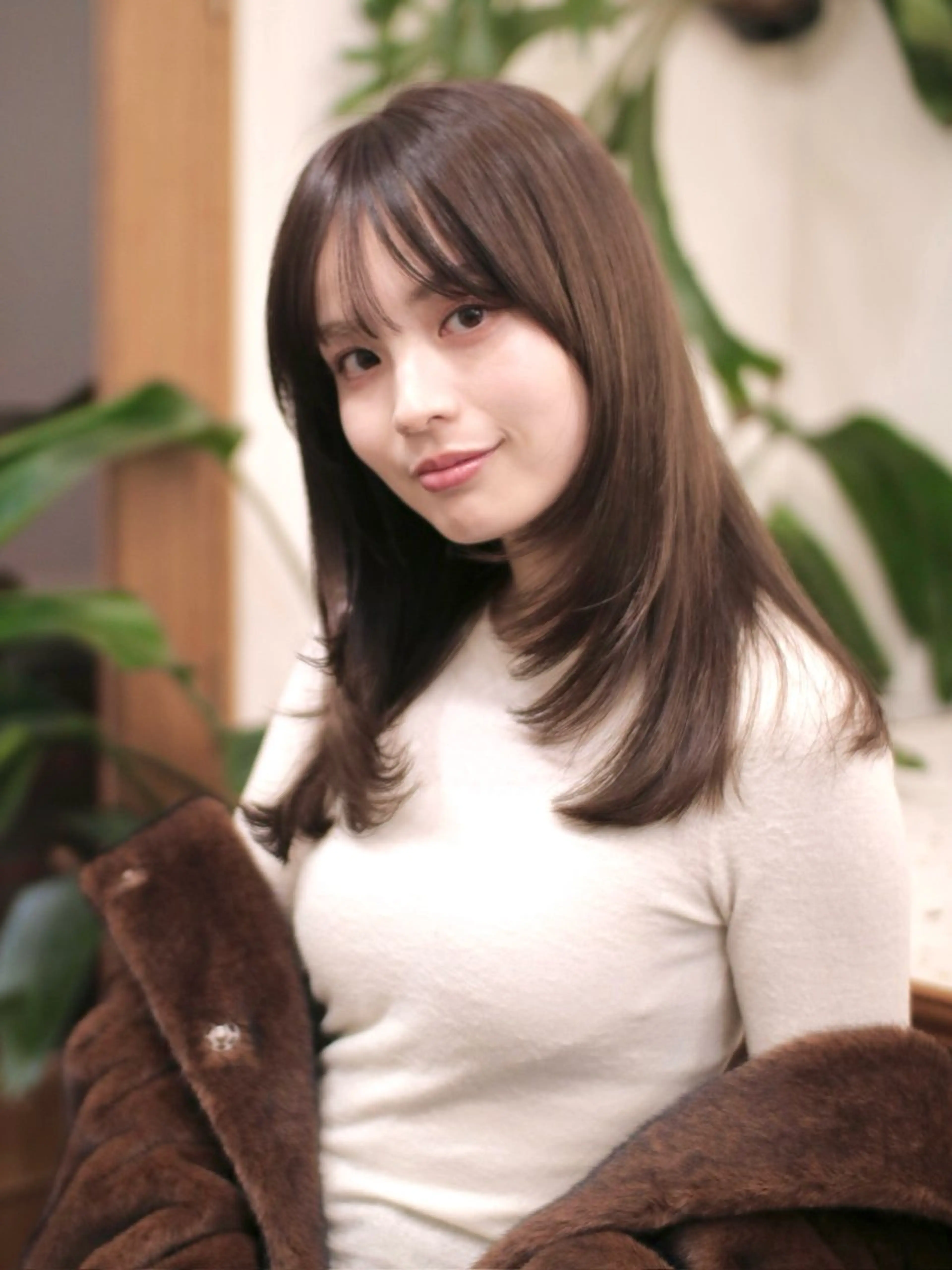 セミロング カラー カット ヘアカラー トリートメント 木村陸弥 似合わせ 透明感カラー🌿のヘアスタイル