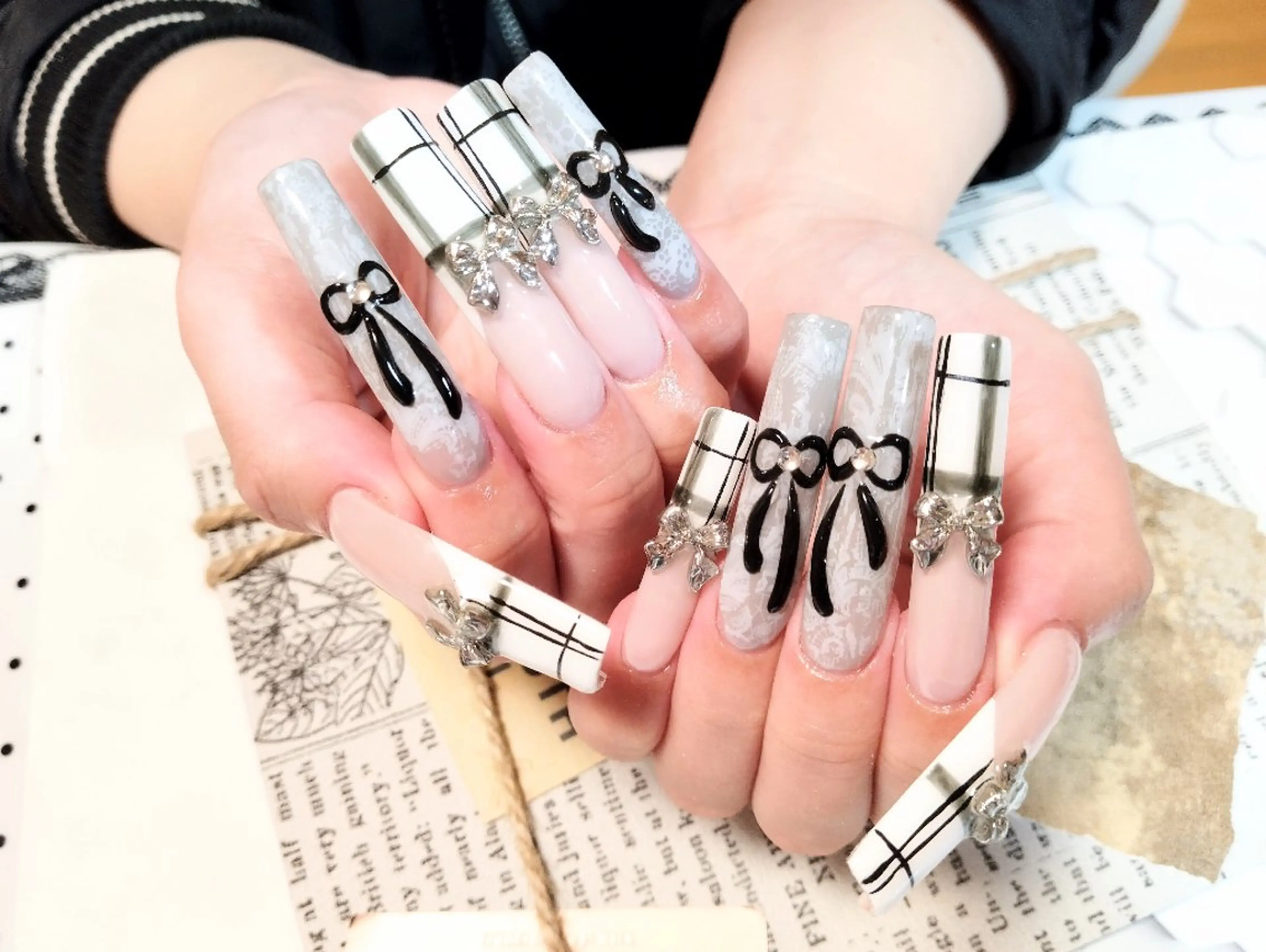 ネイル ネイルチップ ＤI'A ネイルサロンのネイルデザイン