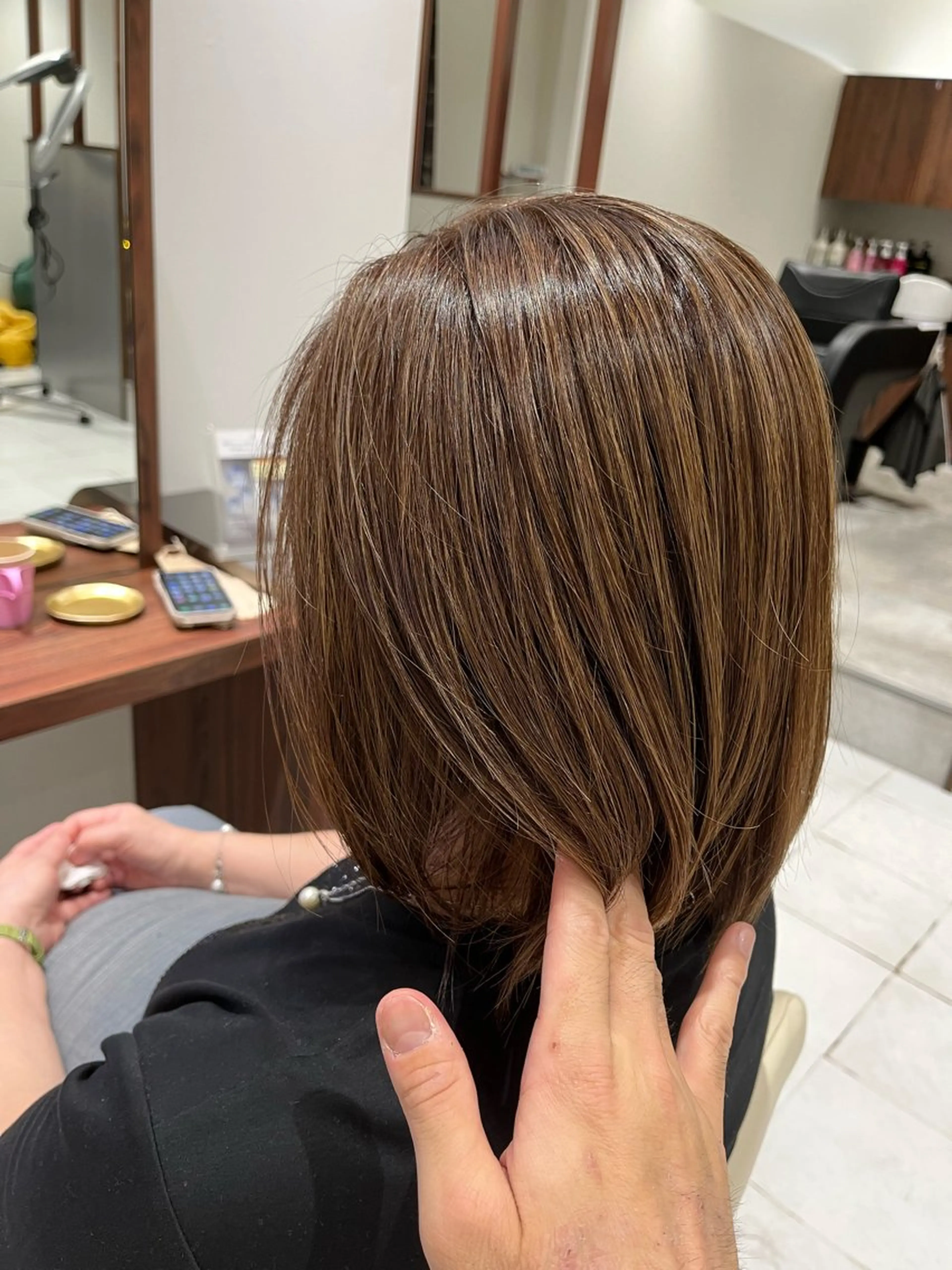 ケアブリーチ白髪ぼかしハイライト+カット+クイックTRの写真