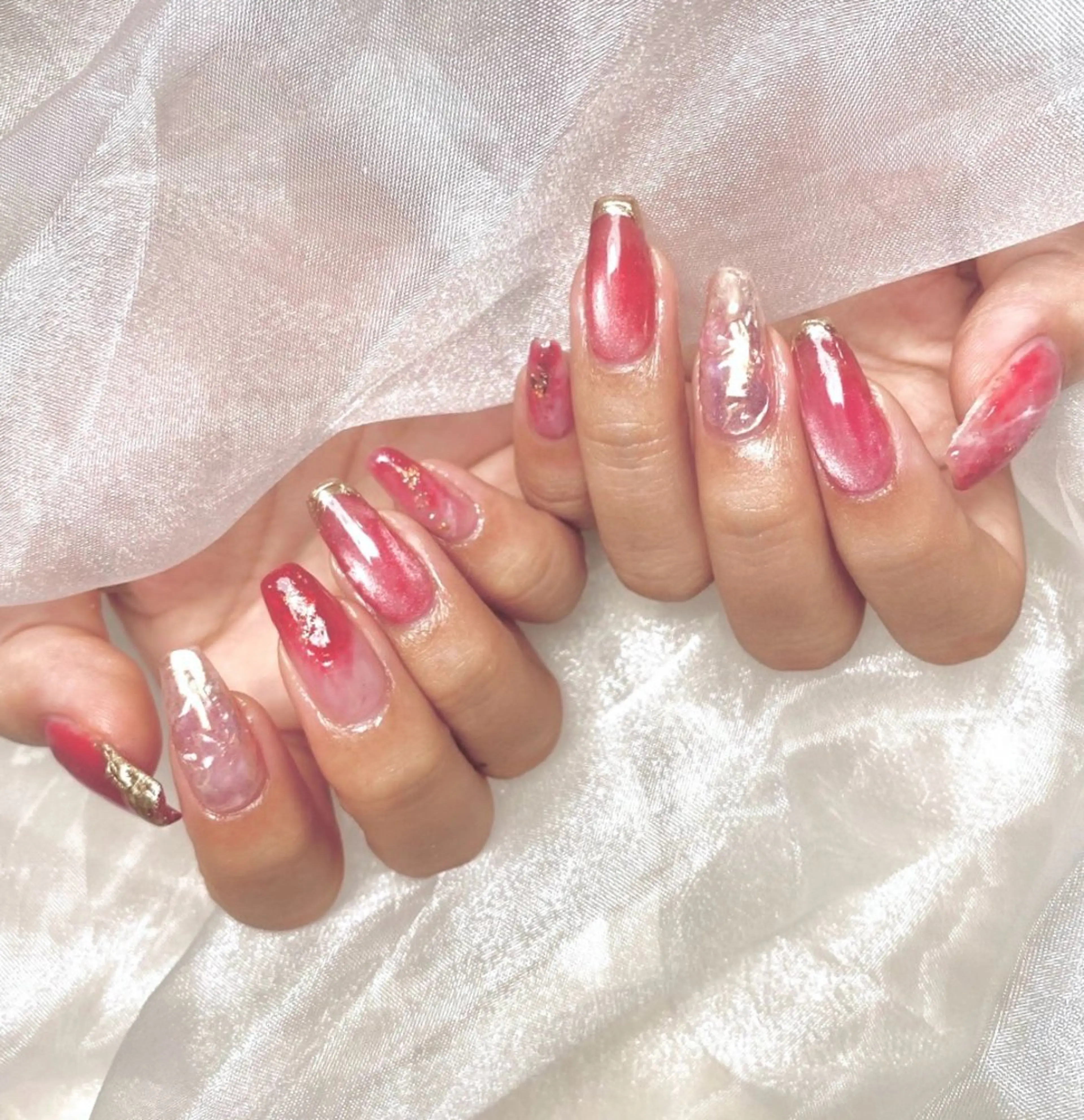 ネイル ニュアンスネイル ｉｎｇ .のネイルデザイン