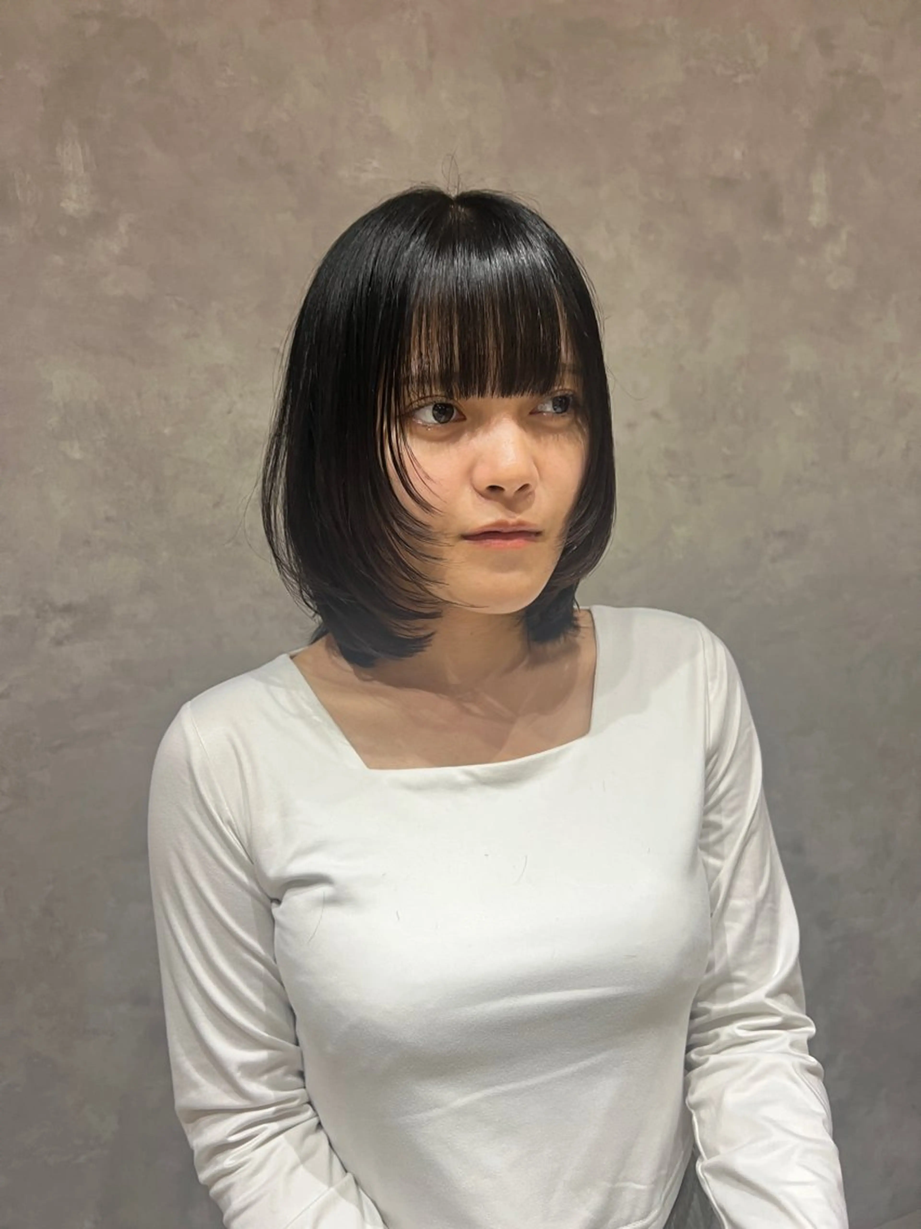 ミディアム ボブ 小顔カット カット Noa/レイヤー カット🩵パーマのヘアスタイル