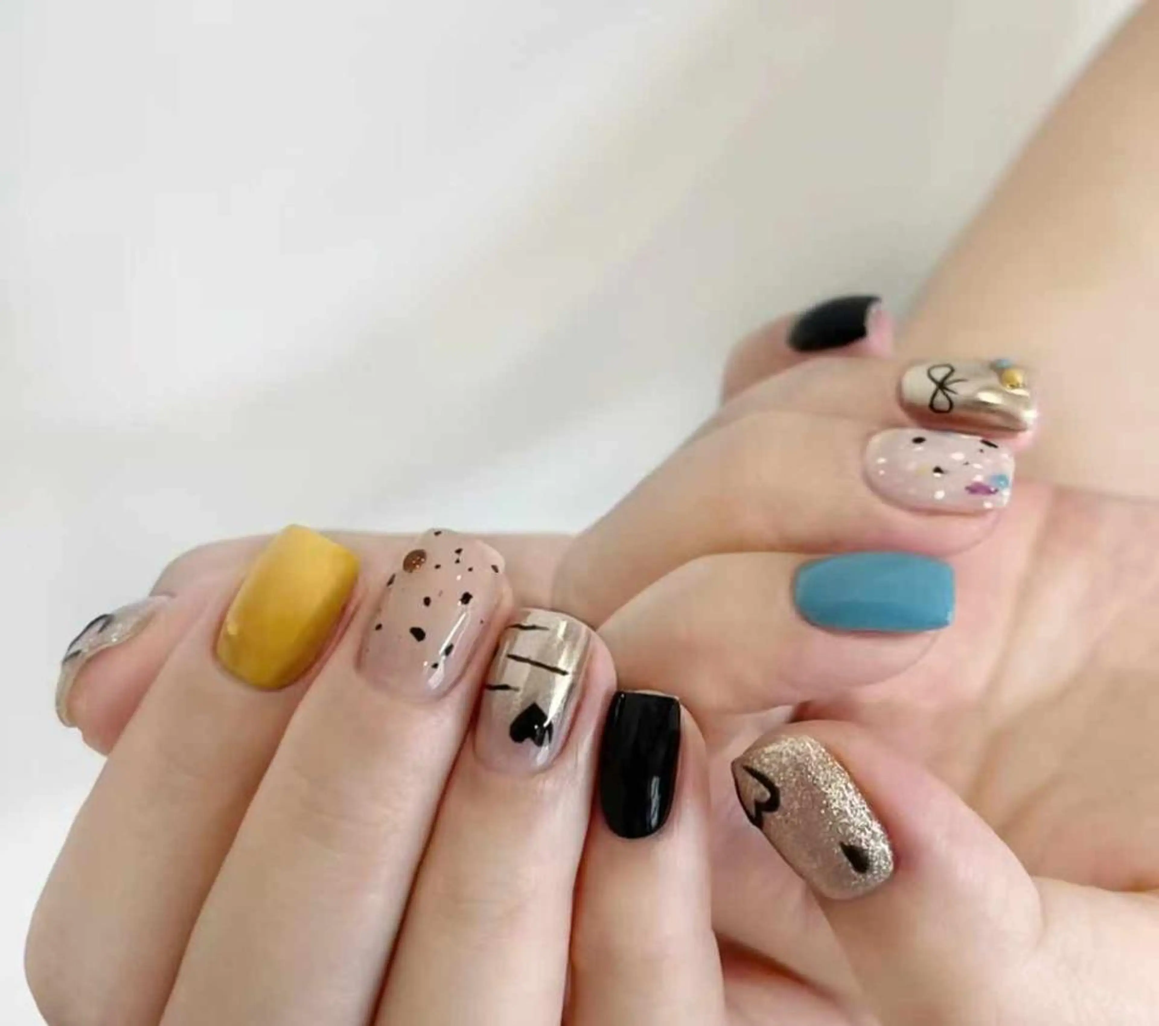 ネイル VIVIAN リサのネイルデザイン