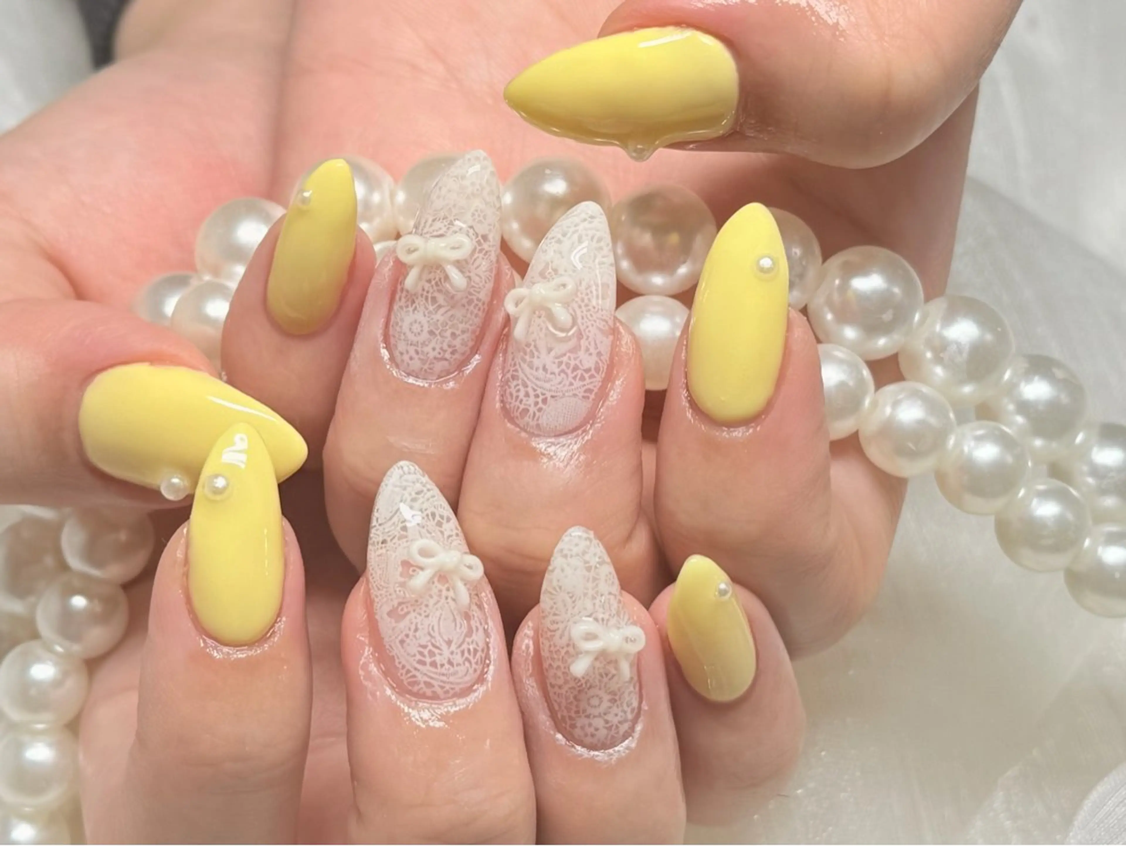 ネイル オーロラネイル 長さ出し フレンチネイル ガーリー キラキラネイル RIn 🎀のネイルデザイン