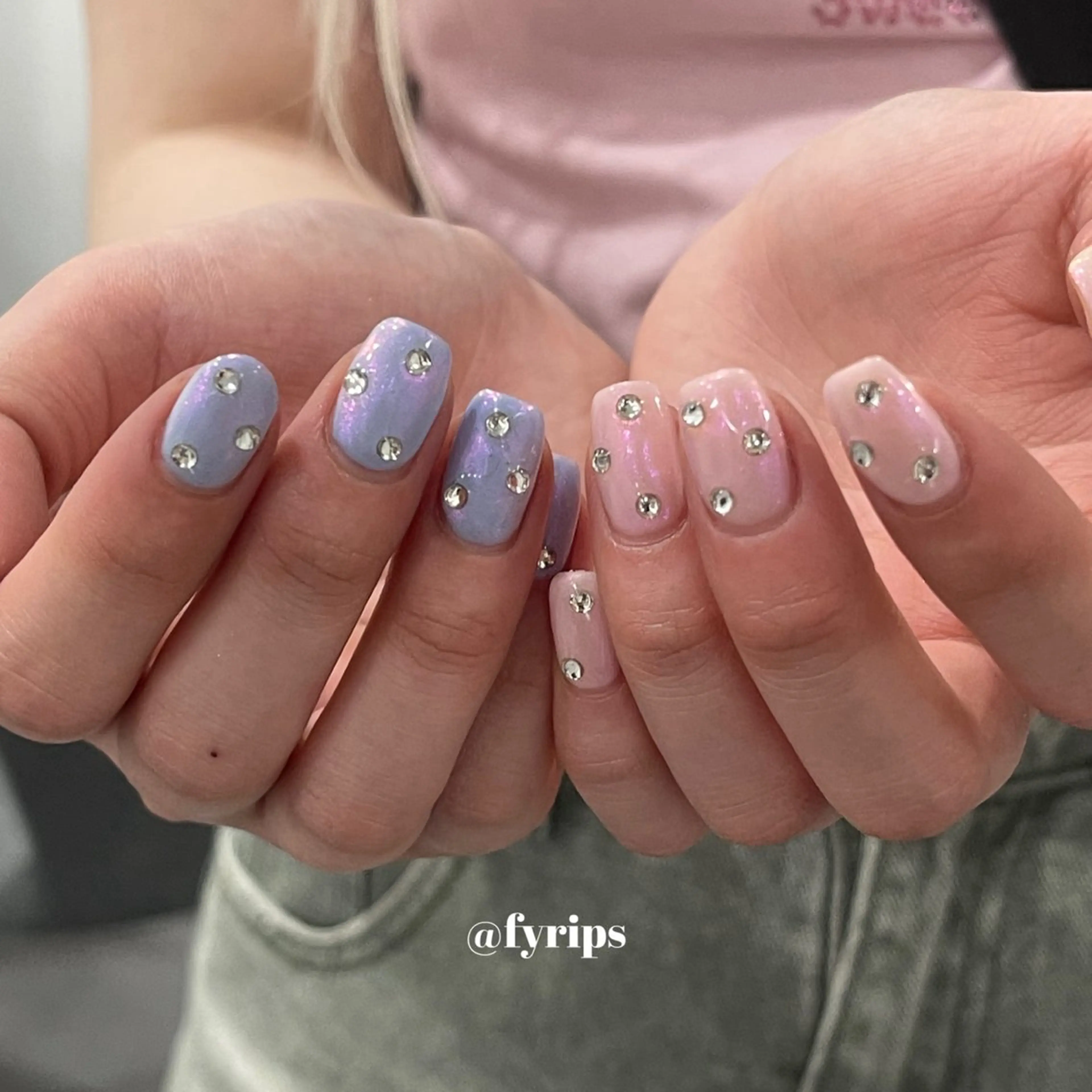 ネイル オーロラネイル ハンドネイル karin 【吉祥寺ネイル】のネイルデザイン