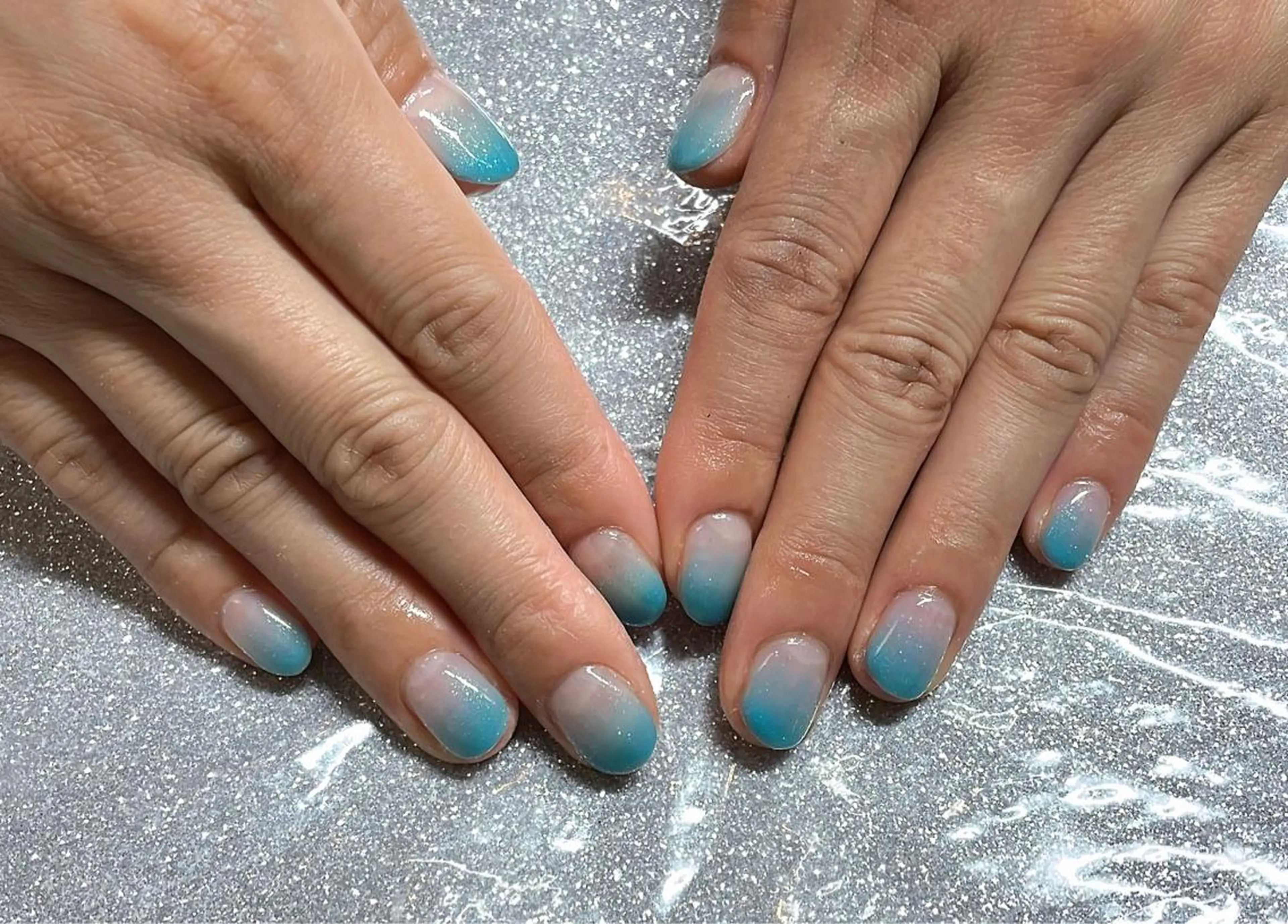 ネイル VIERU 🌈🎀💖のネイルデザイン