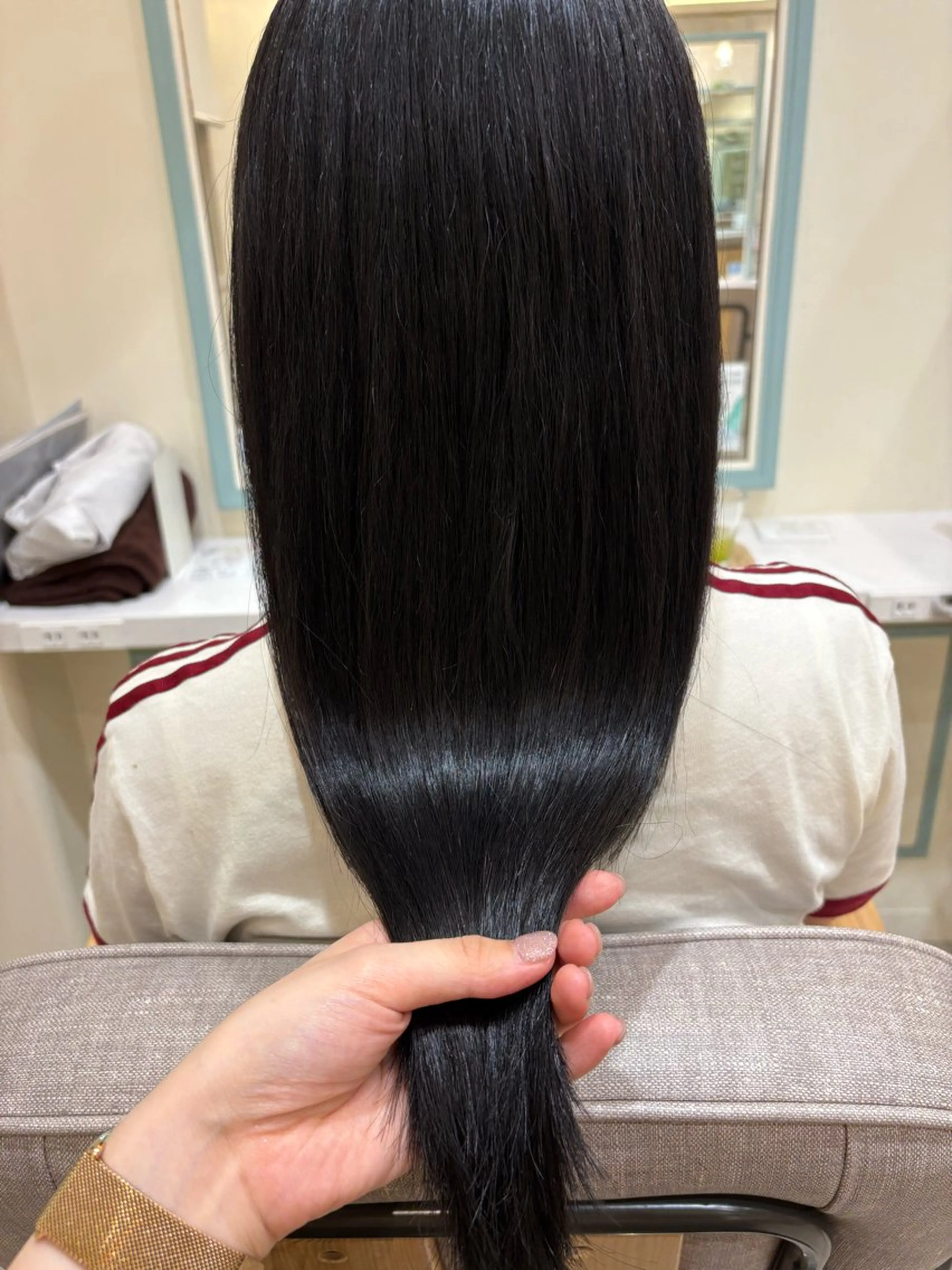 ロング 加藤 風花のヘアスタイル