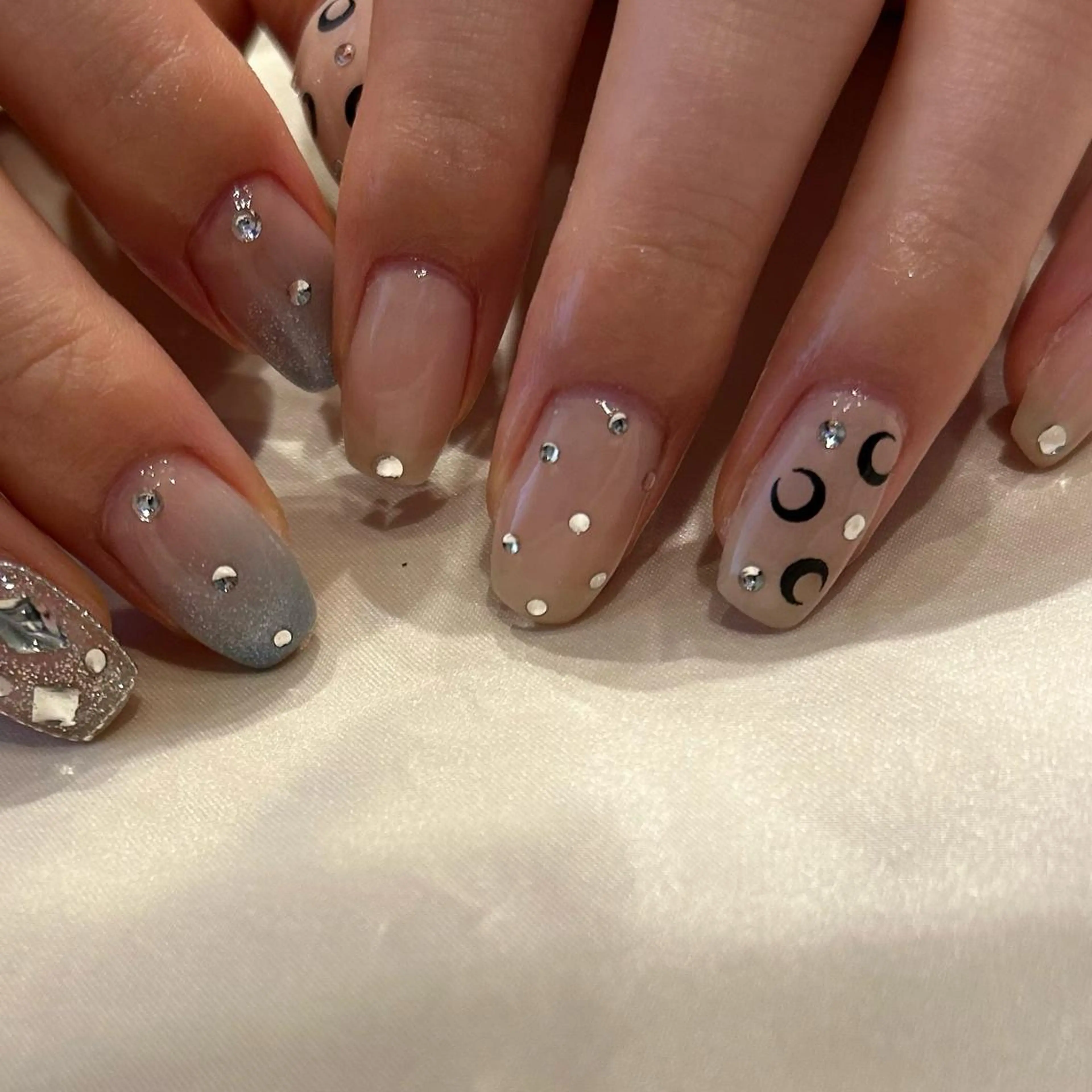 ネイル ハンドネイル パラあり！フィルイン 美フォルムのネイルデザイン