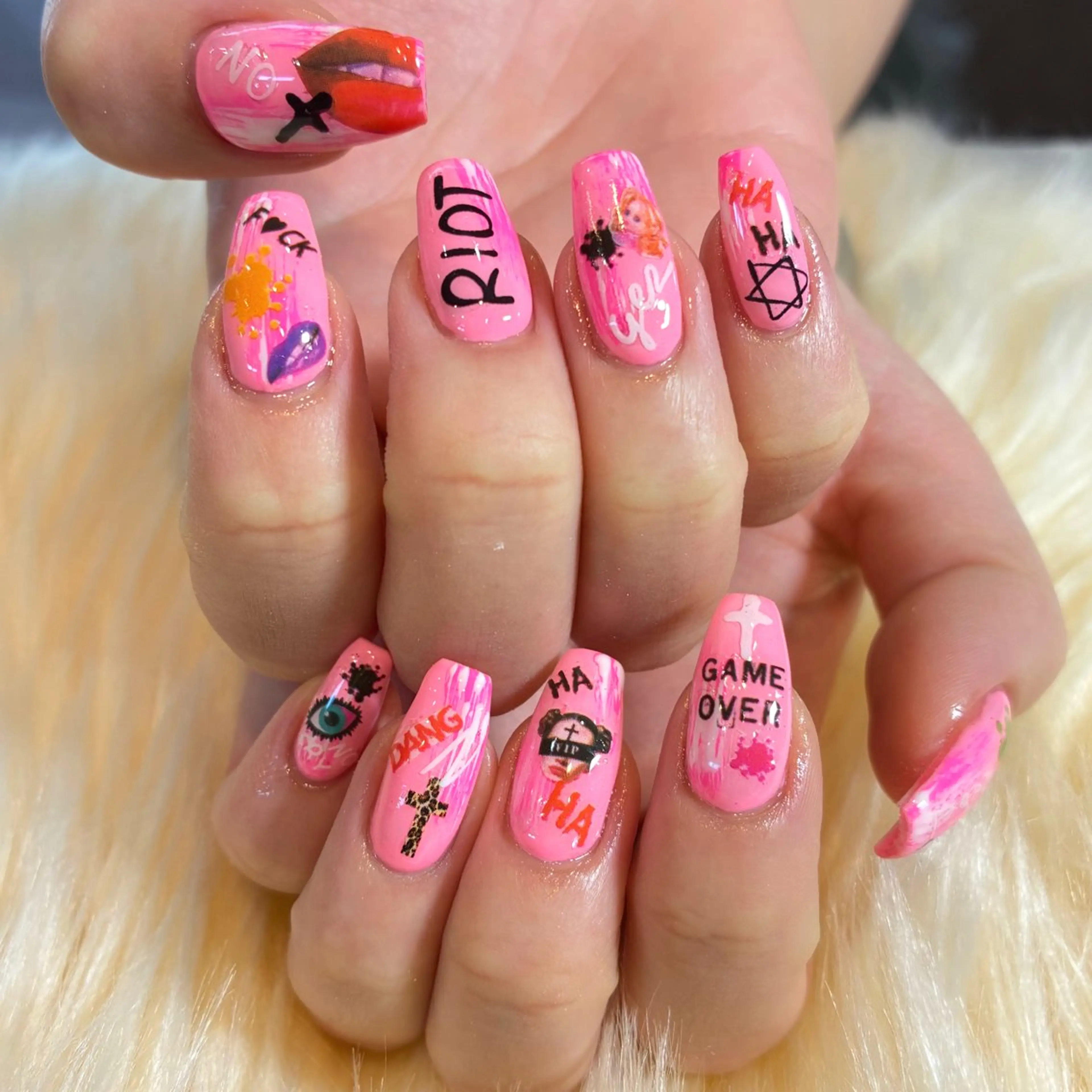 ネイル ハンドネイル Betty ✶のマツエク・マツパデザイン