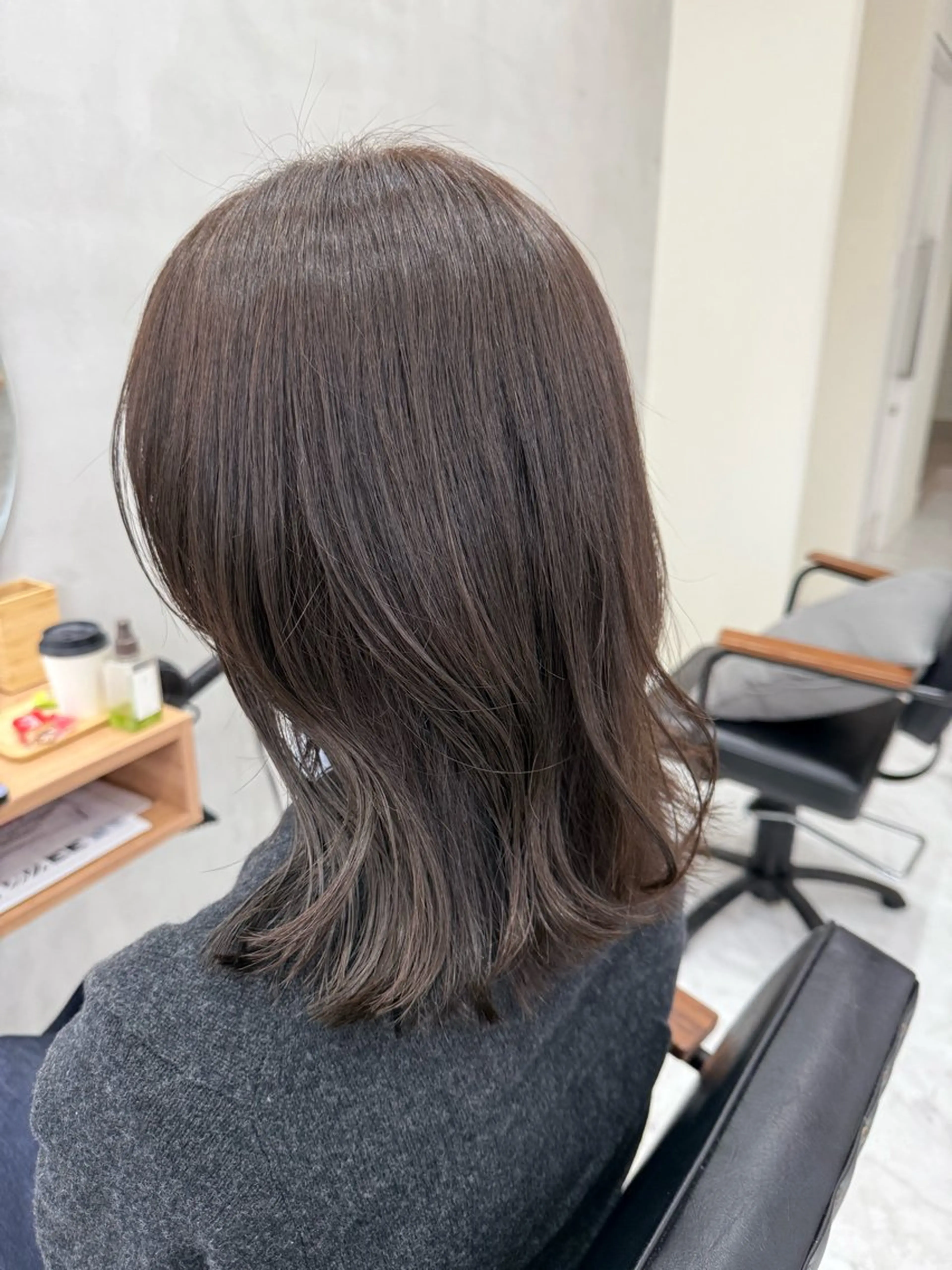 ミディアム カラー 透明感カラー 柔らかレイヤー× 透け感カラー/SUのヘアスタイル