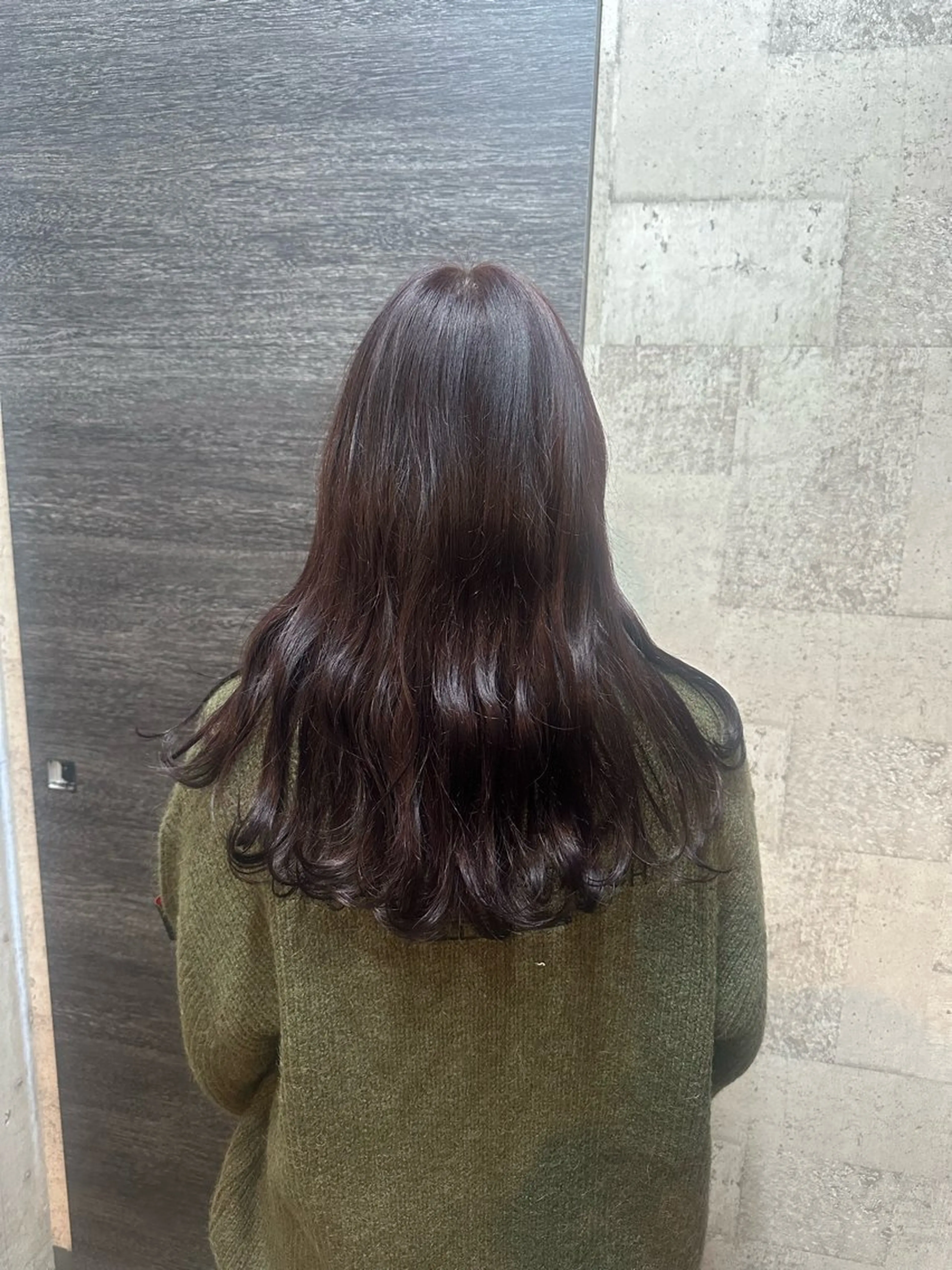 ロング カラー 保井 実奈美のヘアスタイル